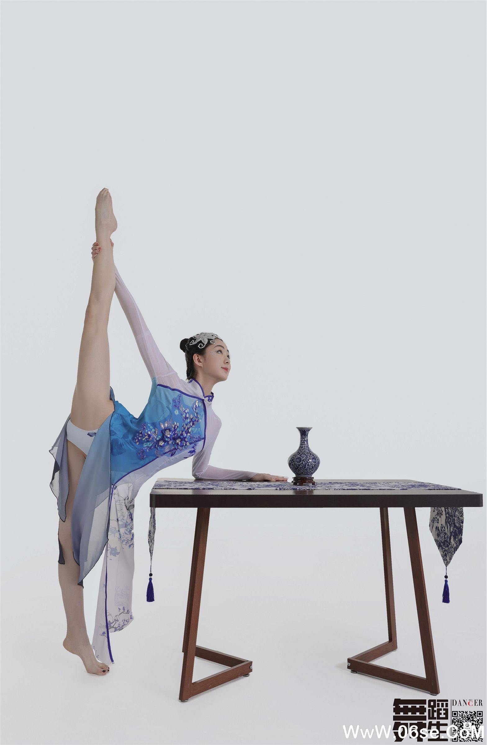图片[36]-[GALLI嘉丽] 舞蹈生日记 104 – 青花瓷 韩玉彤-六色网