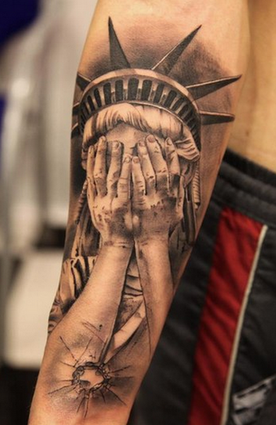 Татуировка с надписью “freedom” (свобода) может иметь различные значения для | Instagram