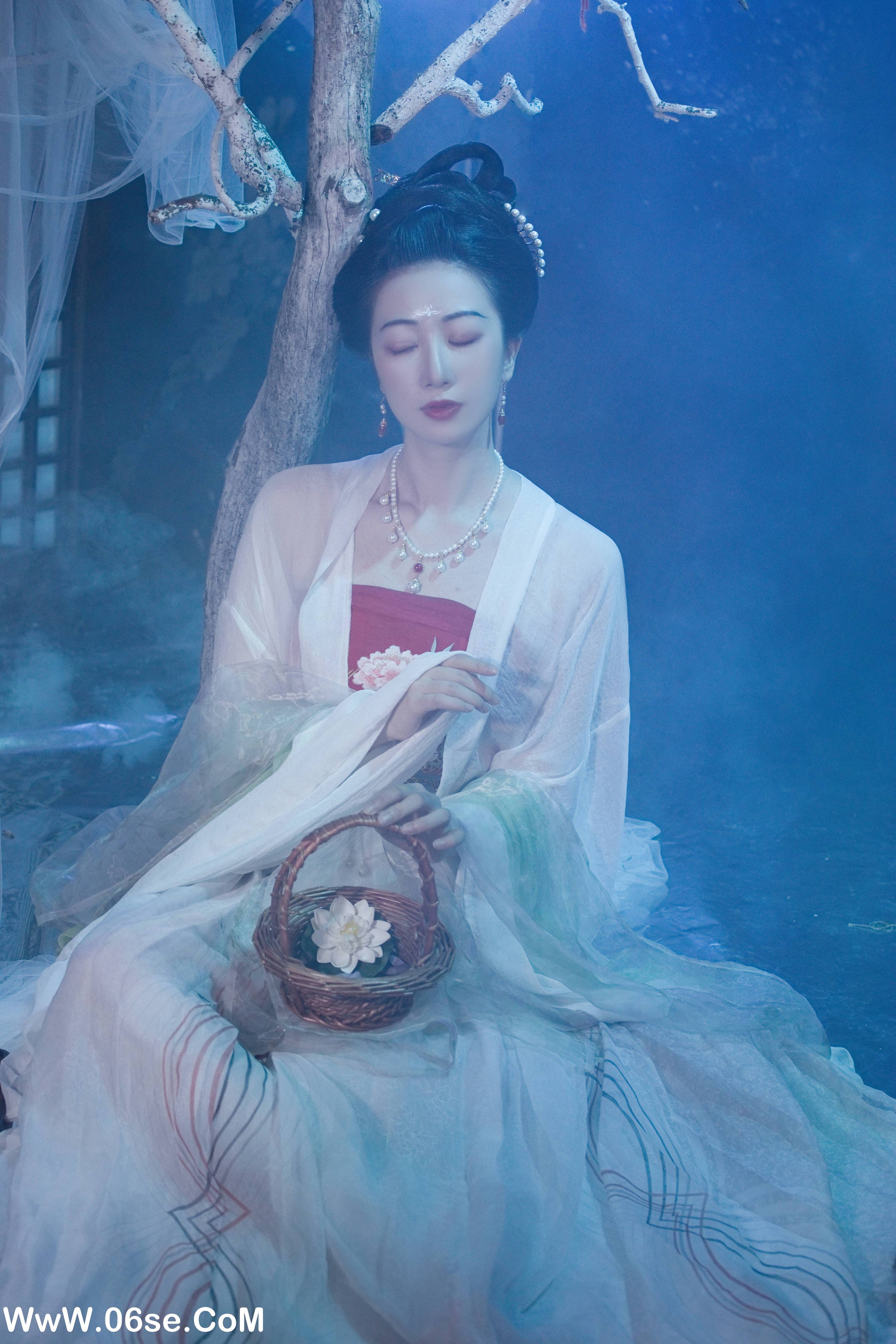 图片[19]-[YITUYU艺图语]2022.08.26 嫦娥 犬壹-[32+1P／749MB]-六色网