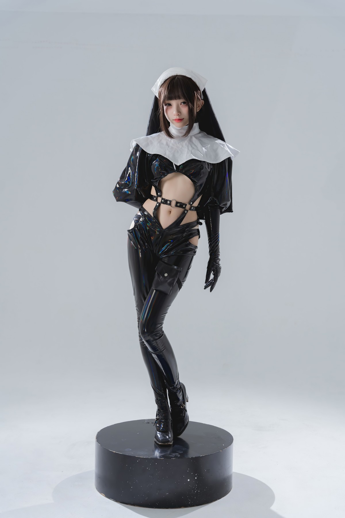 Cosplay 花铃 漆皮修女 10