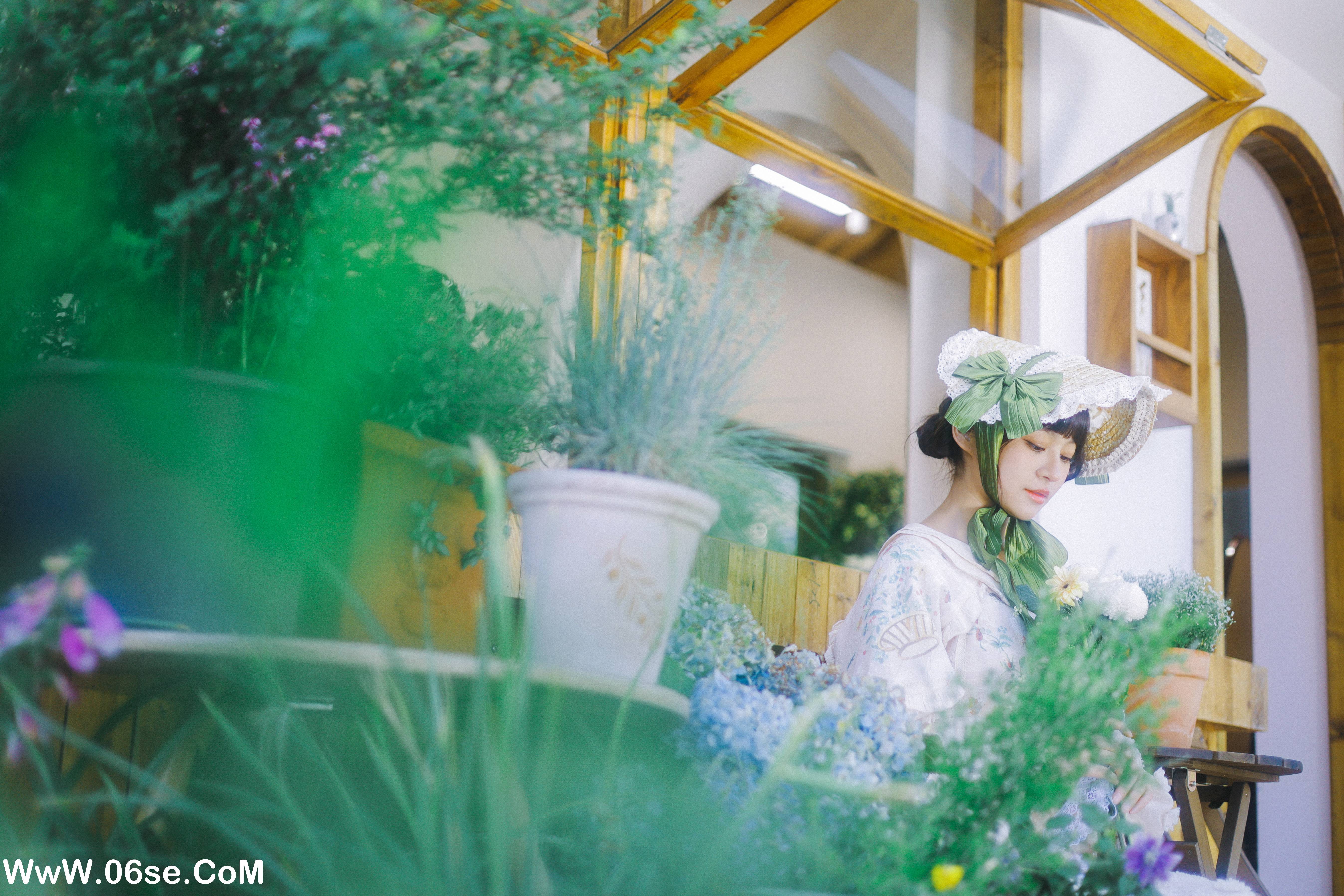 图片[27]-[YITUYU艺图语]2022.07.18 花房少女 双耳ZiCe[39+1P／318MB]-六色网
