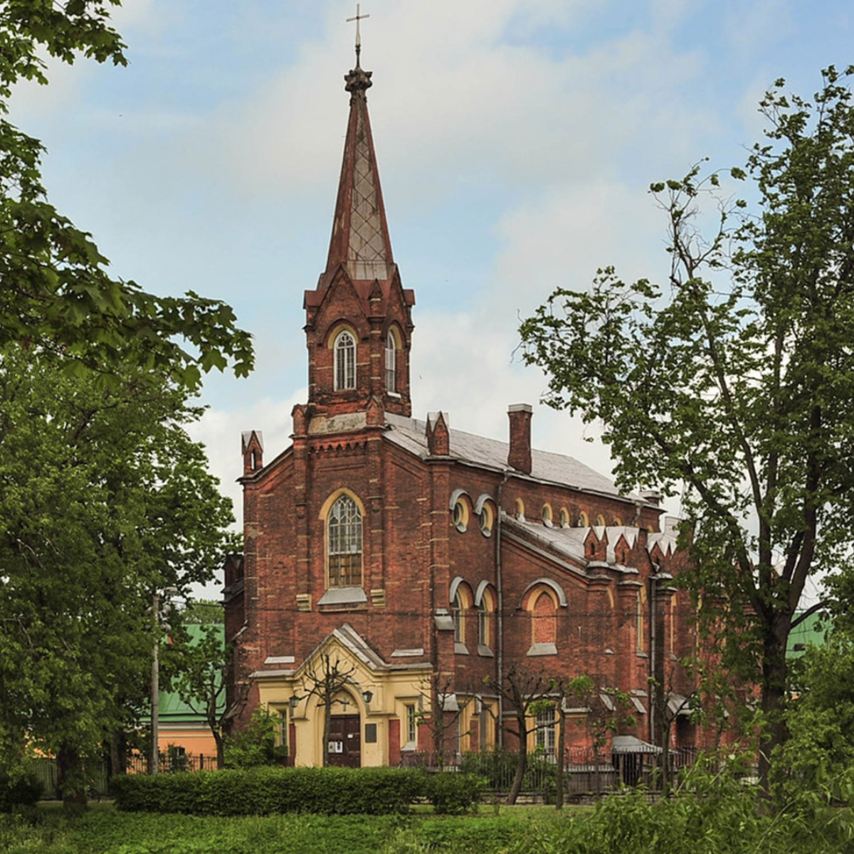 Питер кирха. Пушкинская кирха СПБ.