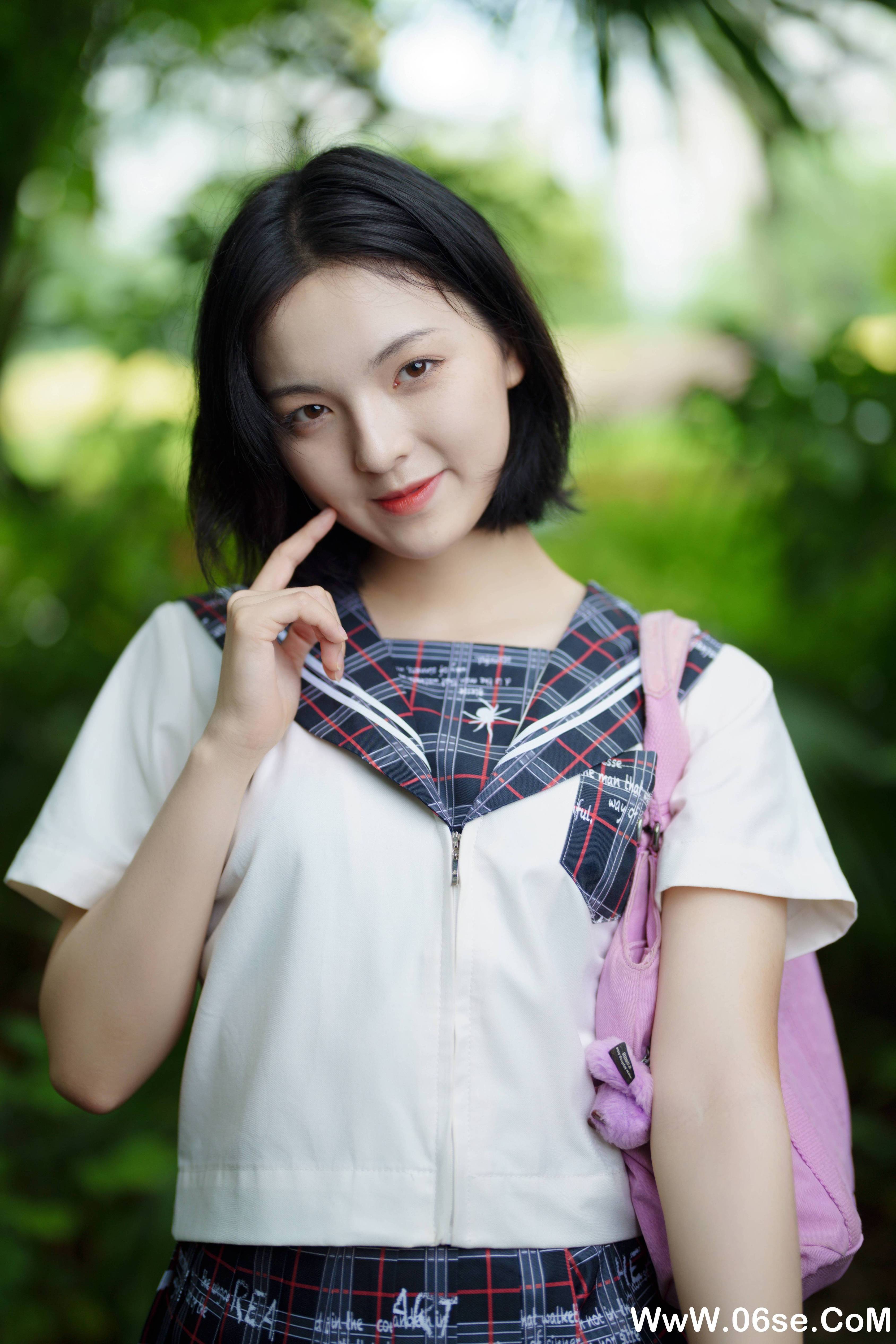 图片[3]-[YITUYU艺图语]2021.11.12 花田里的JK少女 dudu[50+1P／0.98GB]-六色网