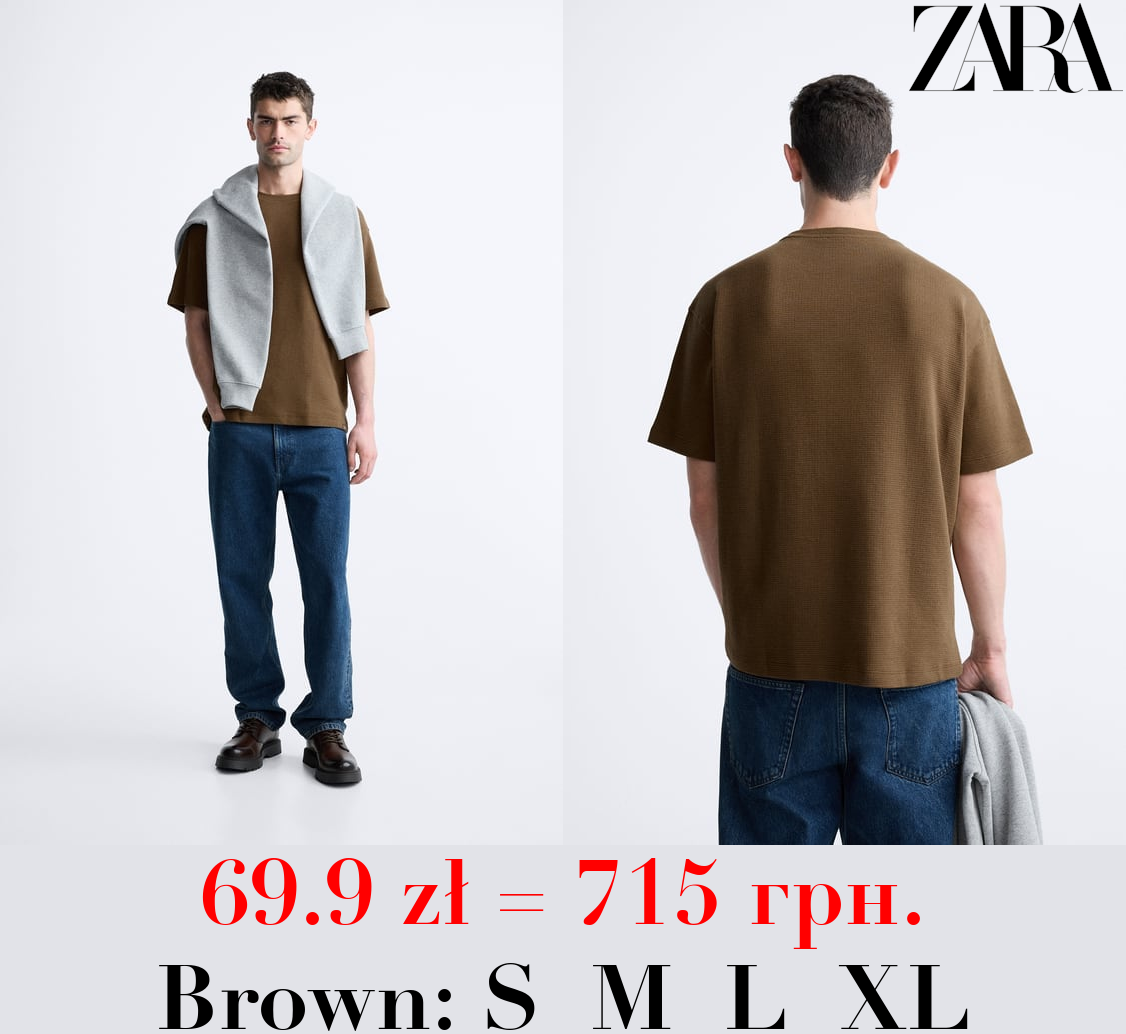 T-SHIRT IN CHECK TEXTURE