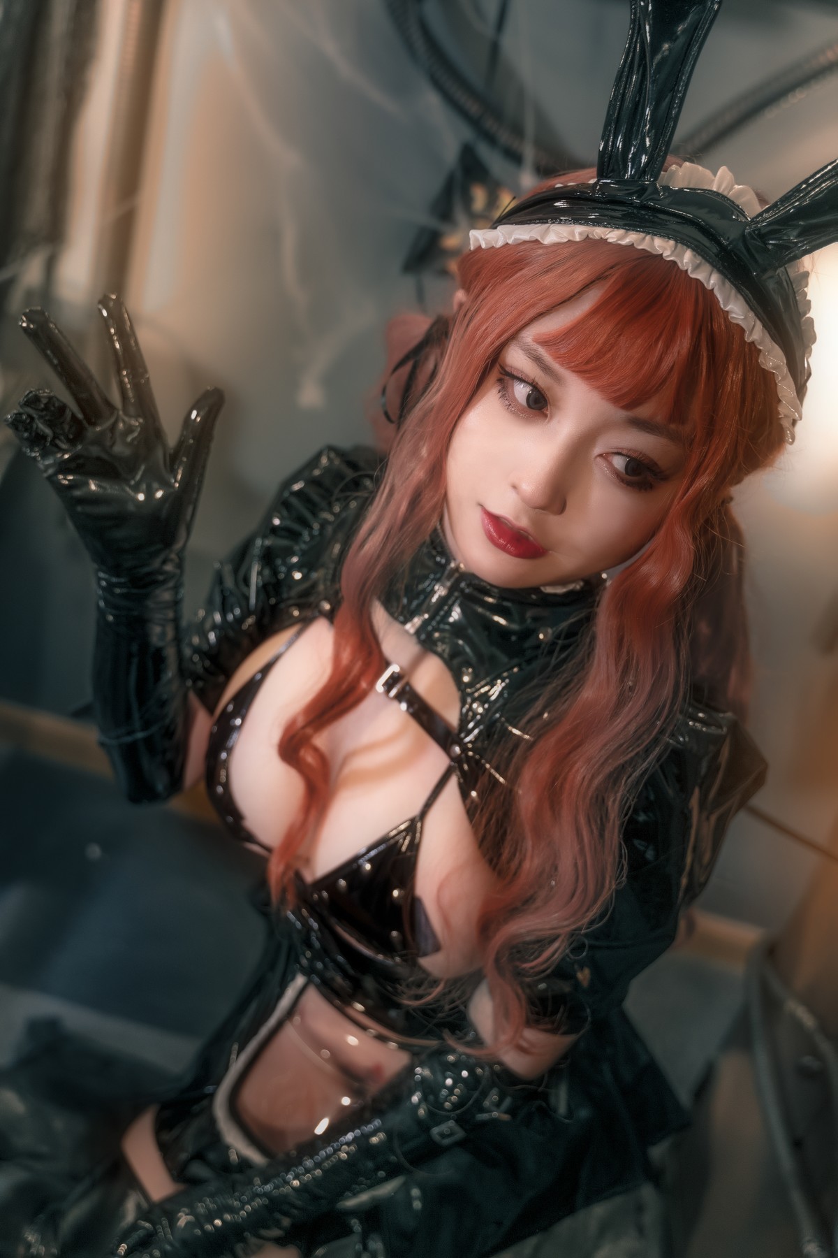 Cosplay 奇行家狗崽 漆皮兔女仆 19