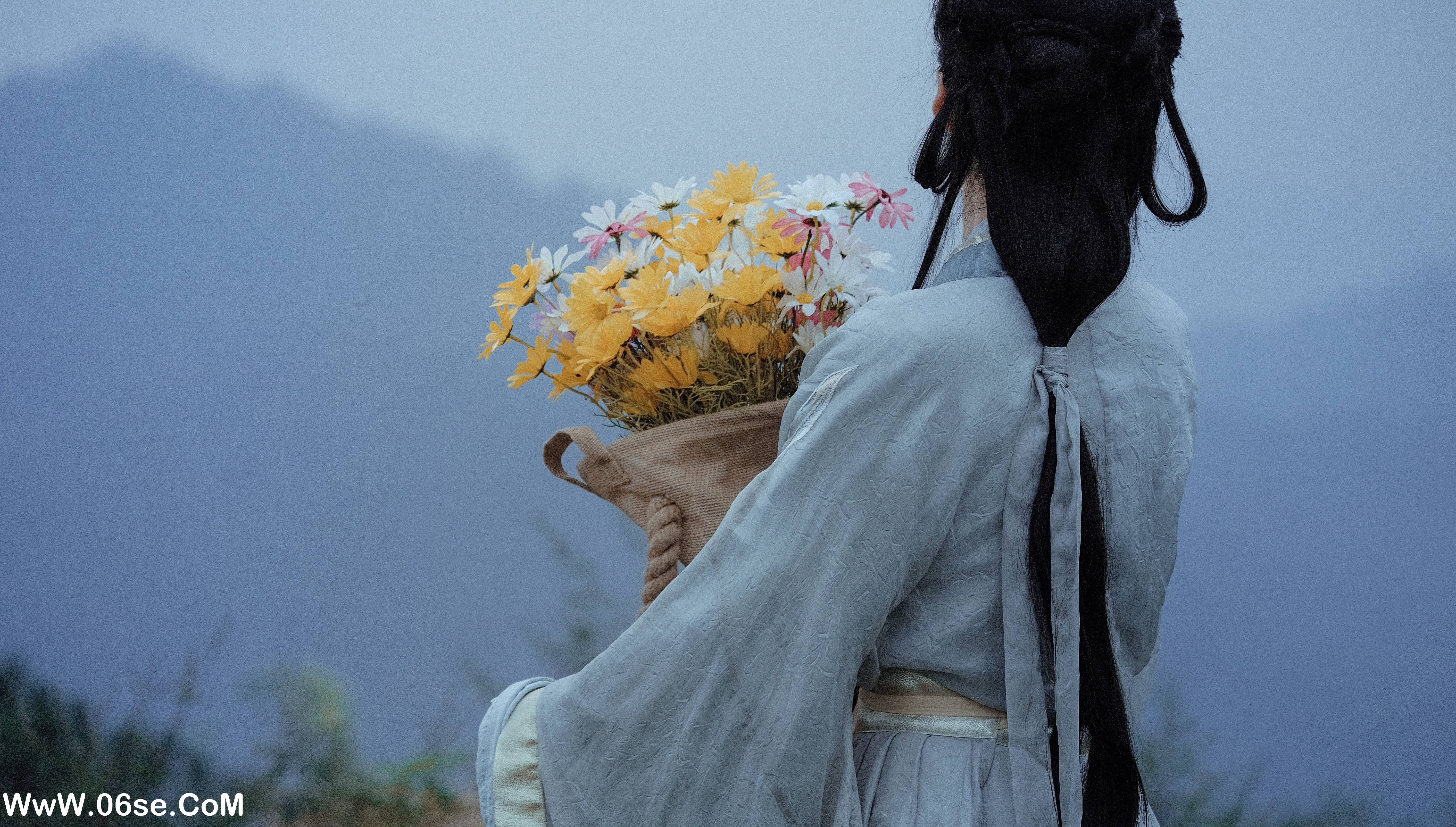 图片[8]-[YITUYU艺图语]2022.02.22 远山无月见秋灯 雅熙[25+1P／359MB]-六色网