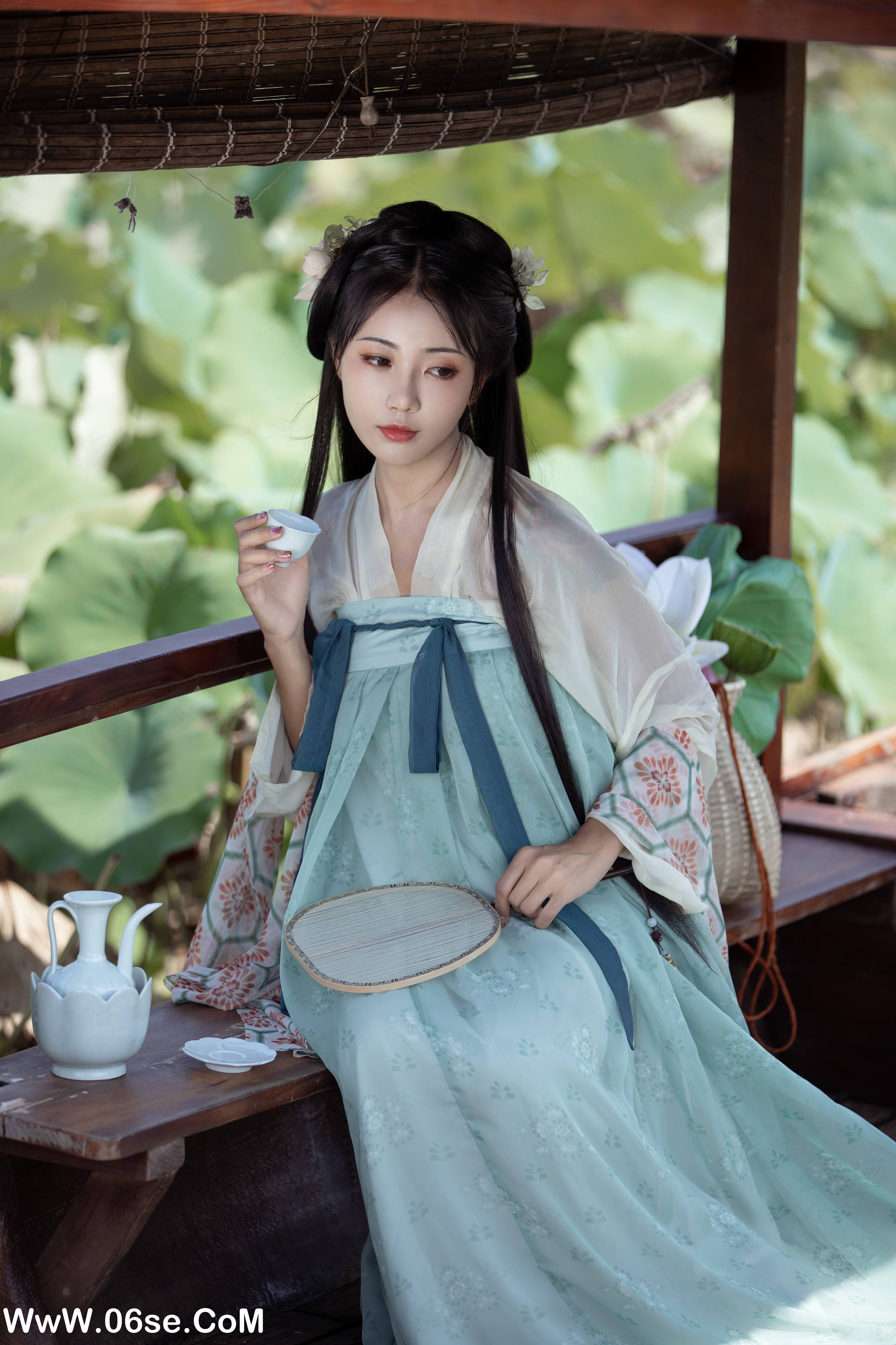 图片[28]-[YITUYU艺图语]2022.11.15 荷芰 酸辣粉[30+1P／290MB]-六色网