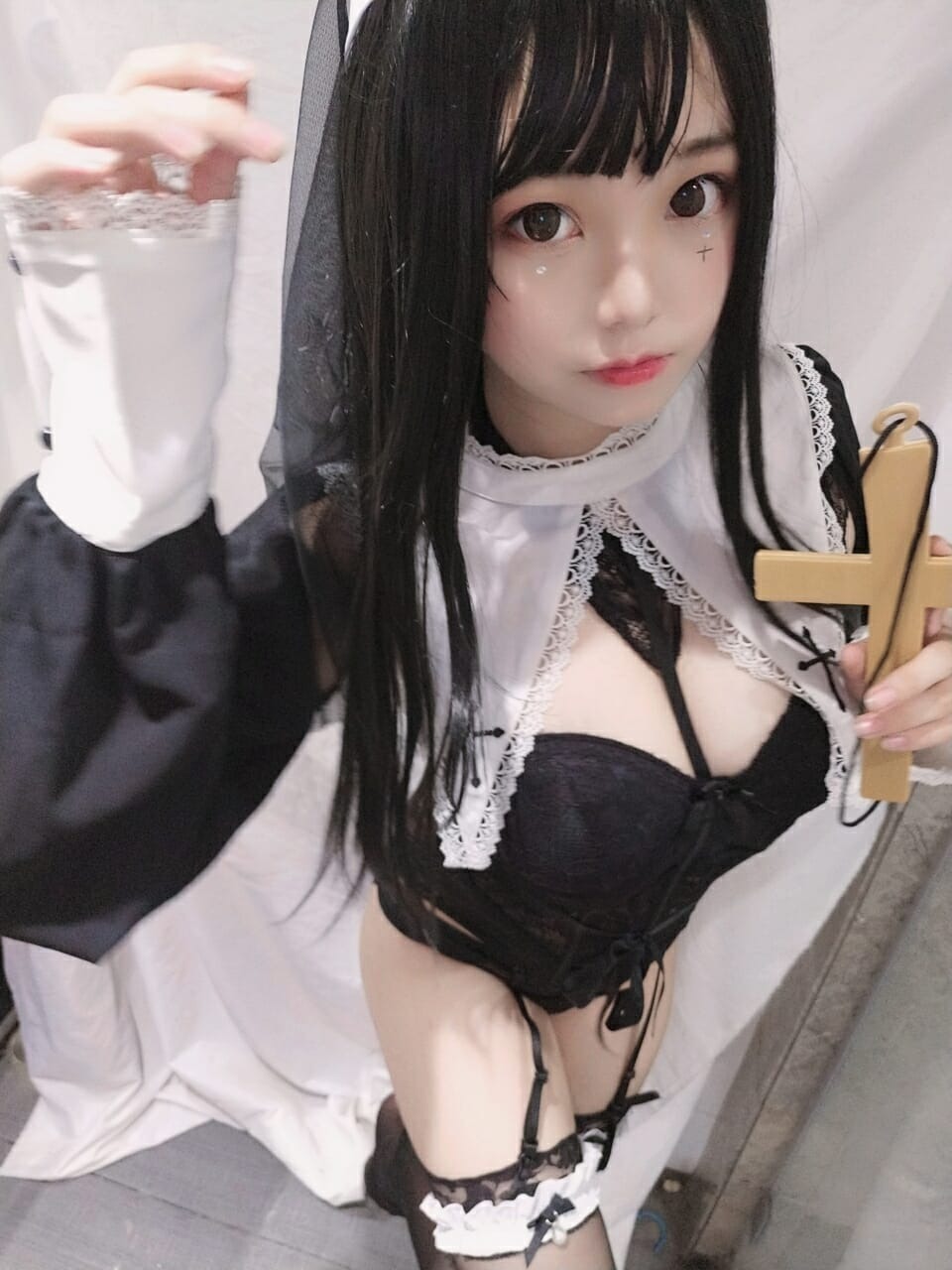 蜜汁猫裘-修女 [25P] 6