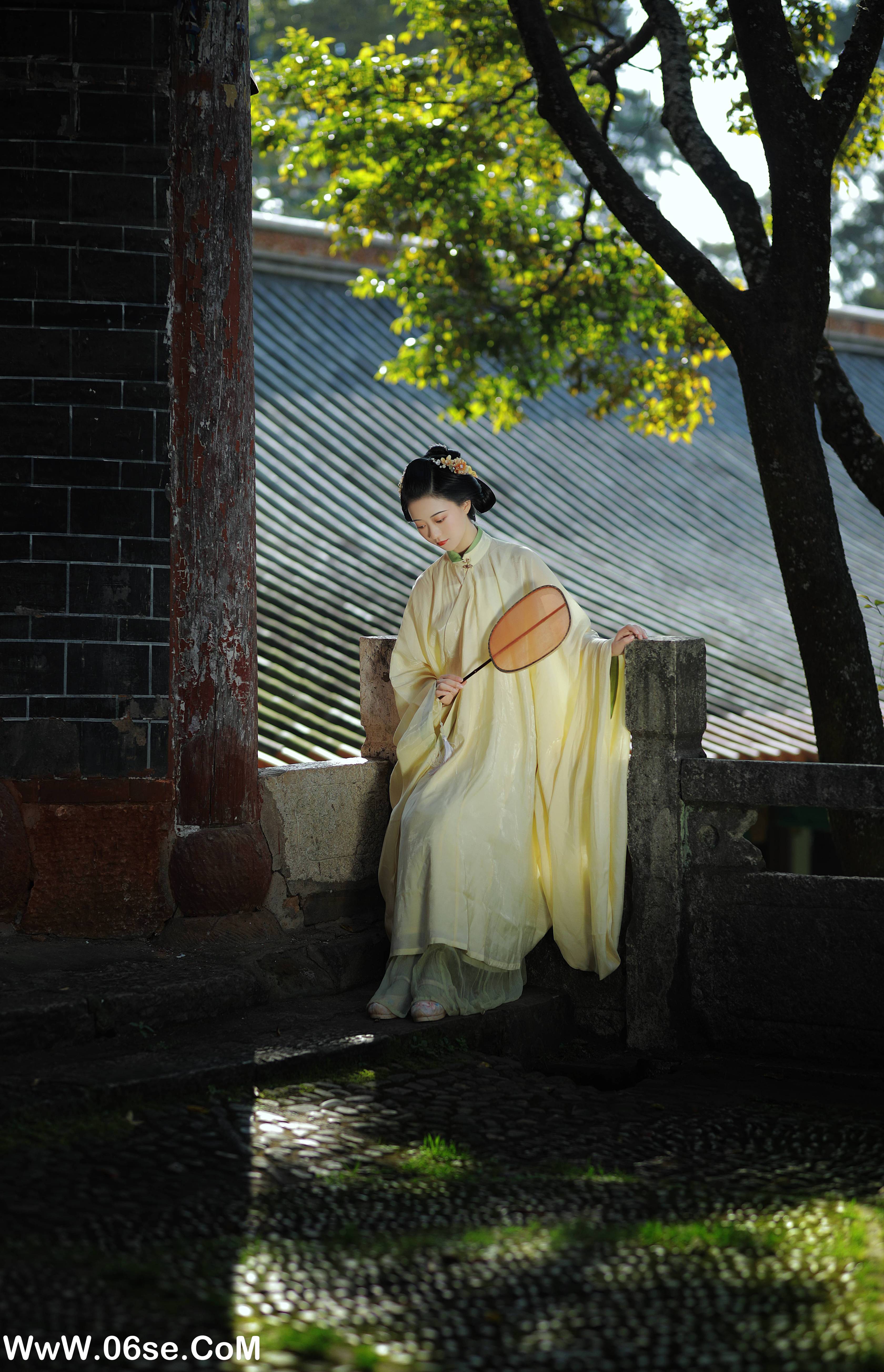 图片[5]-[YITUYU艺图语]2022.11.30 淡淡春山 YunFleur[39+1P／747MB]-六色网