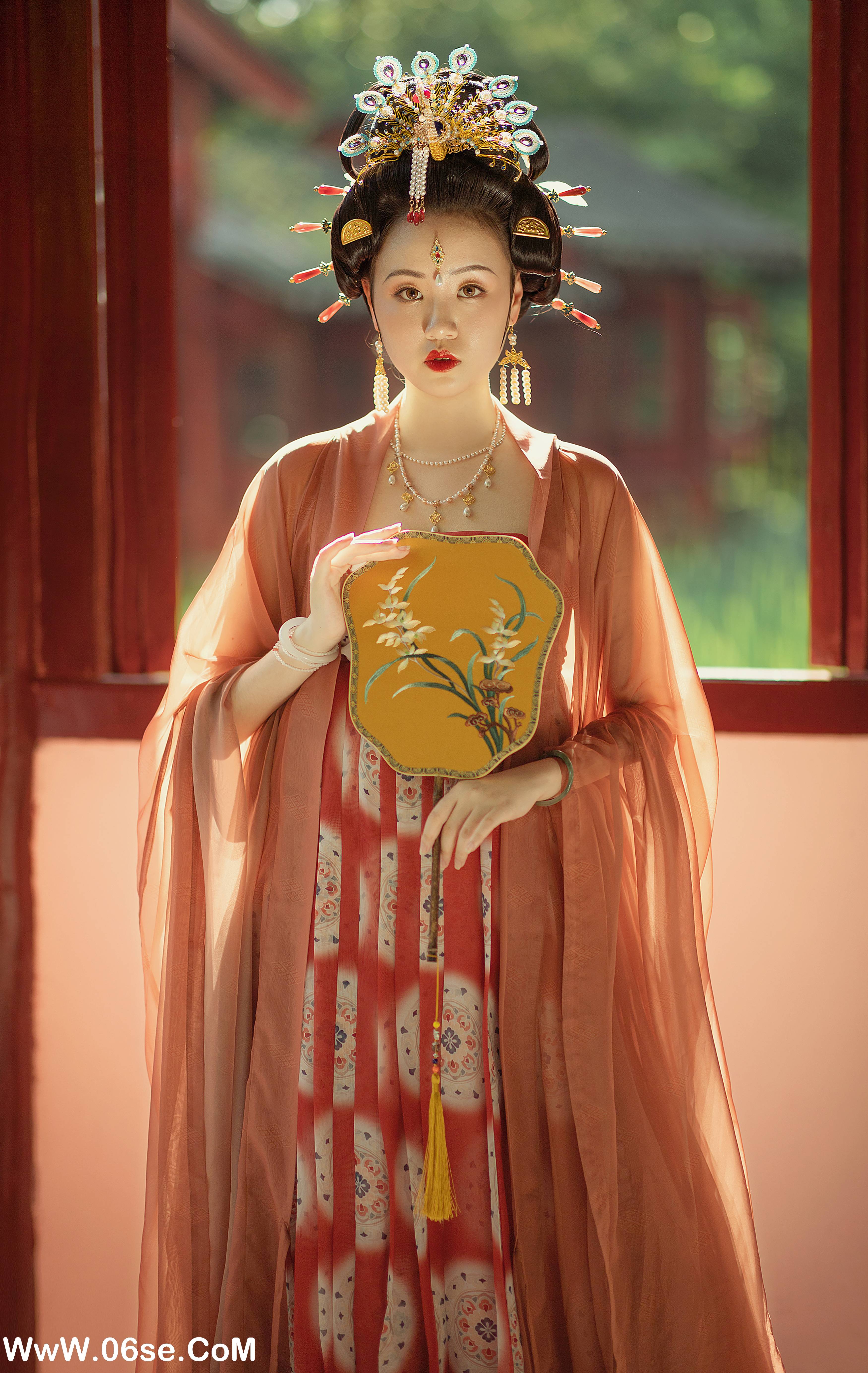 图片[3]-[YITUYU艺图语]2022.02.05 大唐富贵花 雨绵绵o[24+1P／258MB]-六色网