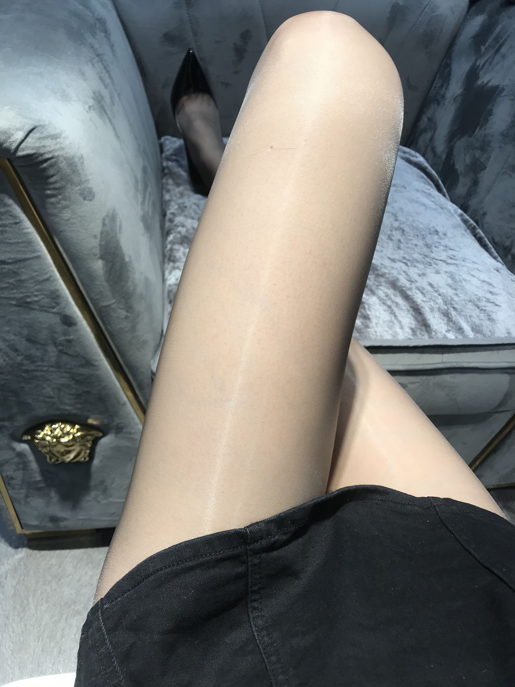 [福利COS]_丝足博主麋鹿_Monroe_2020.06.02_灰亮丝-写真图集共6P 5
