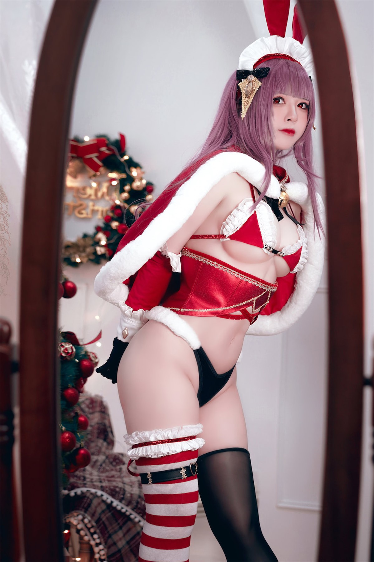 Cosplay 半半子 Christmas Bunny Aike 35