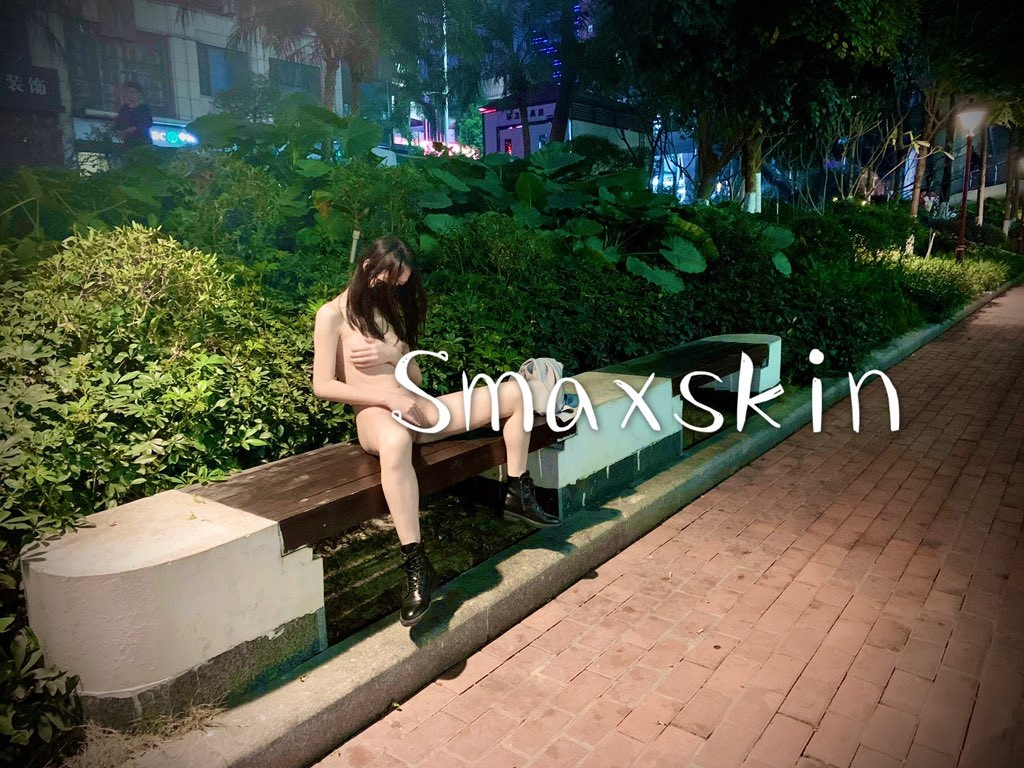 网络红人Smaxskin无圣光套图[90P] 12