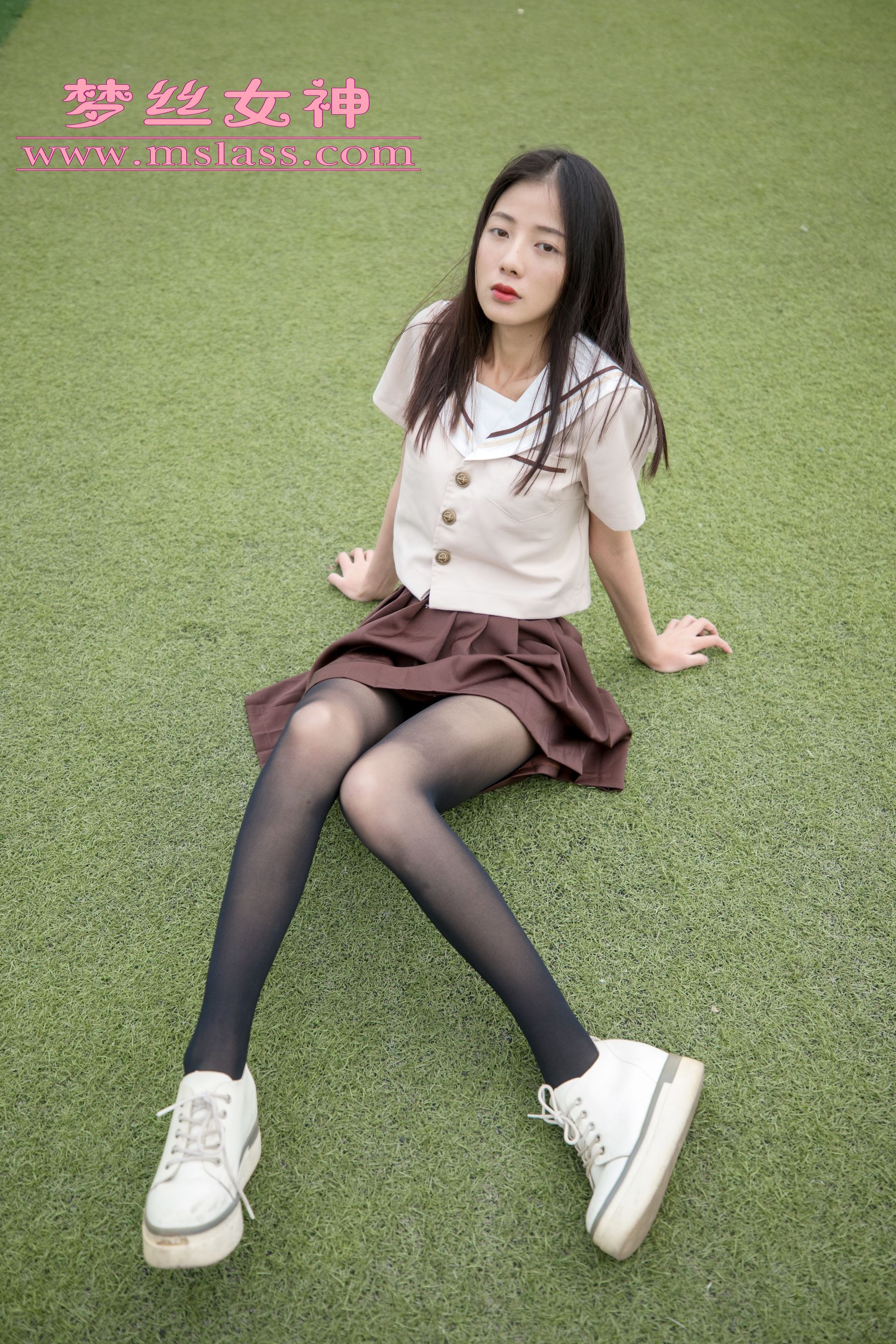 [梦丝女神MSLASS]_雪馨_学院的JK黑丝袜-写真图集共154P 4