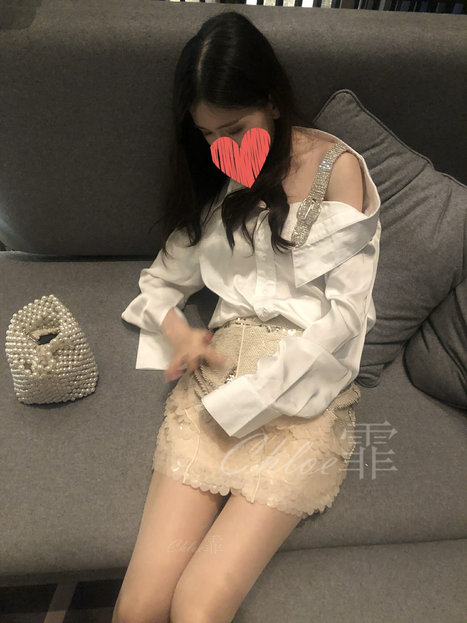 霏霏-20191028 网红套装 艾美酒店肉丝黑丝[101P] 88