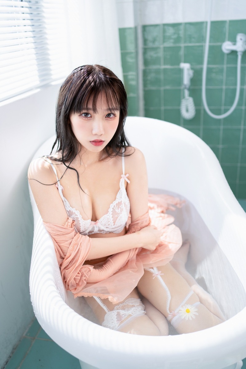 [Cos]果咩酱w - 浴缸 [25P] 6