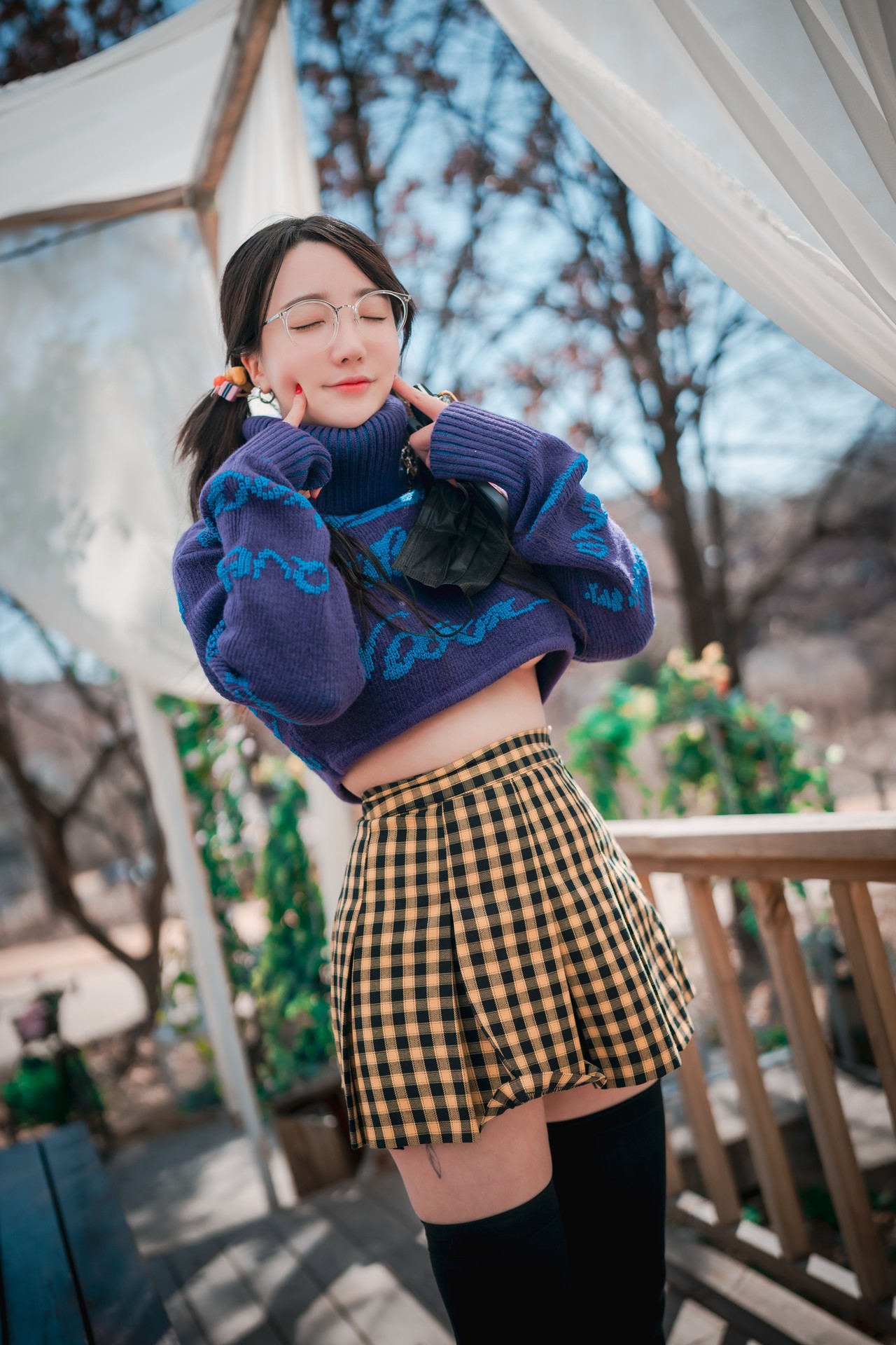 Son Yeeun 손예은, [DJAWA] Early Spring Walk in March Vol.2 (+S.Ver) Set.02 32