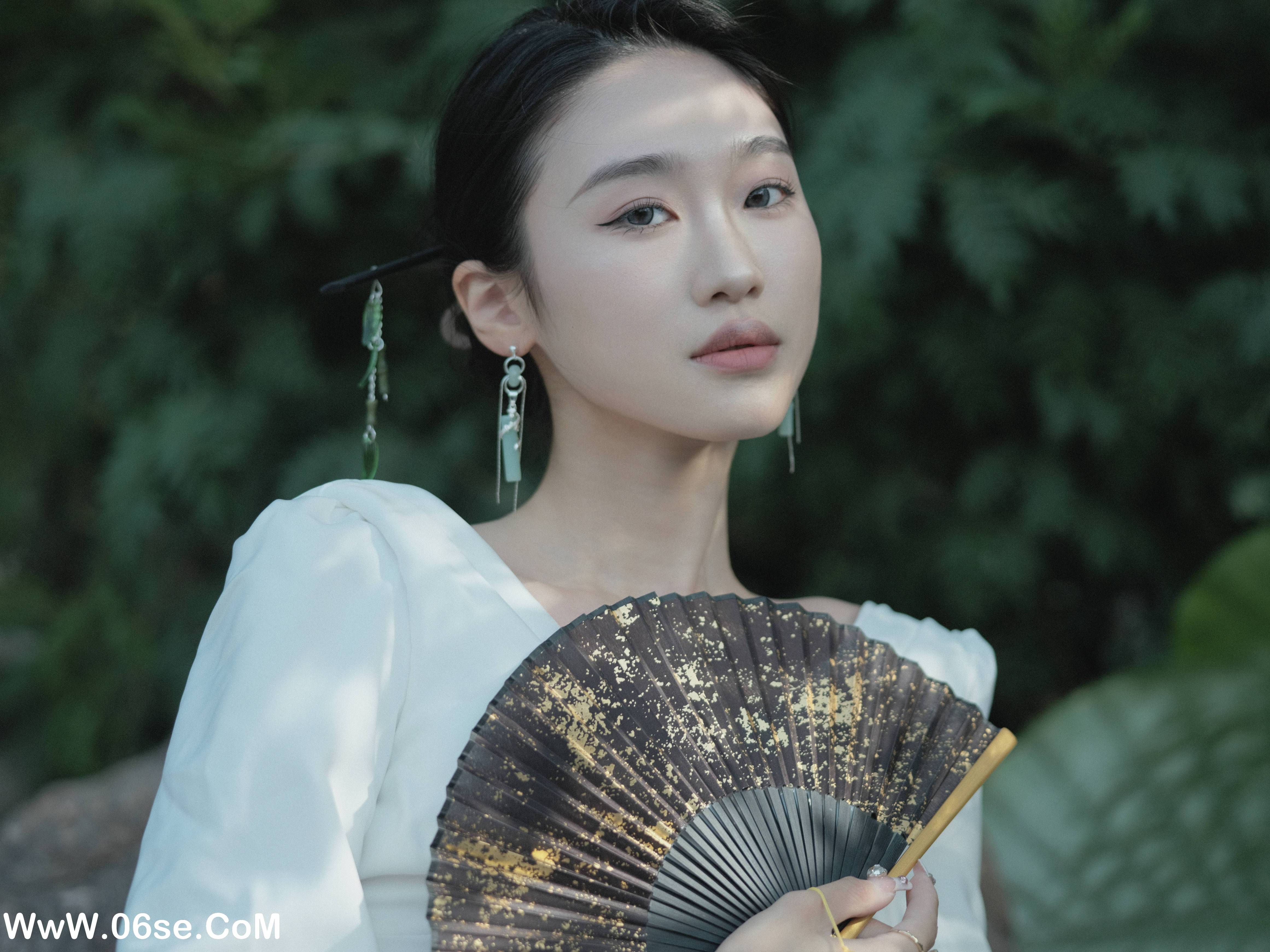 图片[13]-[YITUYU艺图语]2022.12.19 落叶飞花 likeu[46+1P／663MB]-六色网