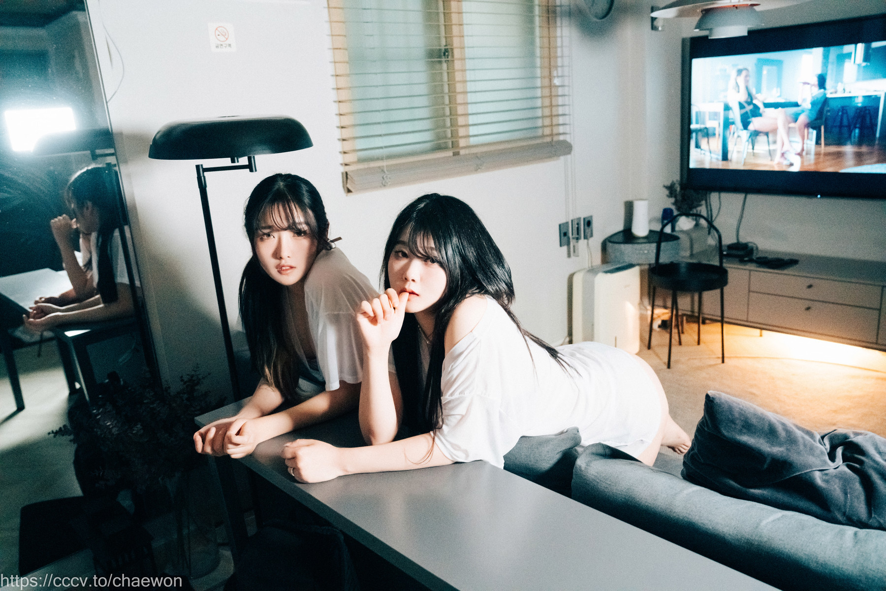 Sonson 손손, ZIA.Kwon 권지아, [Loozy] Yuri, Girl’s love Set.01 36