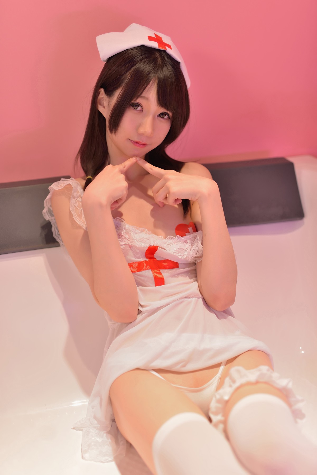 Cosplay Nagisa魔物喵 性感看护师 Set.02 27