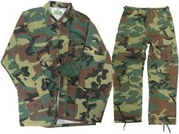 Consejos para elegir la ropa militar adecuada