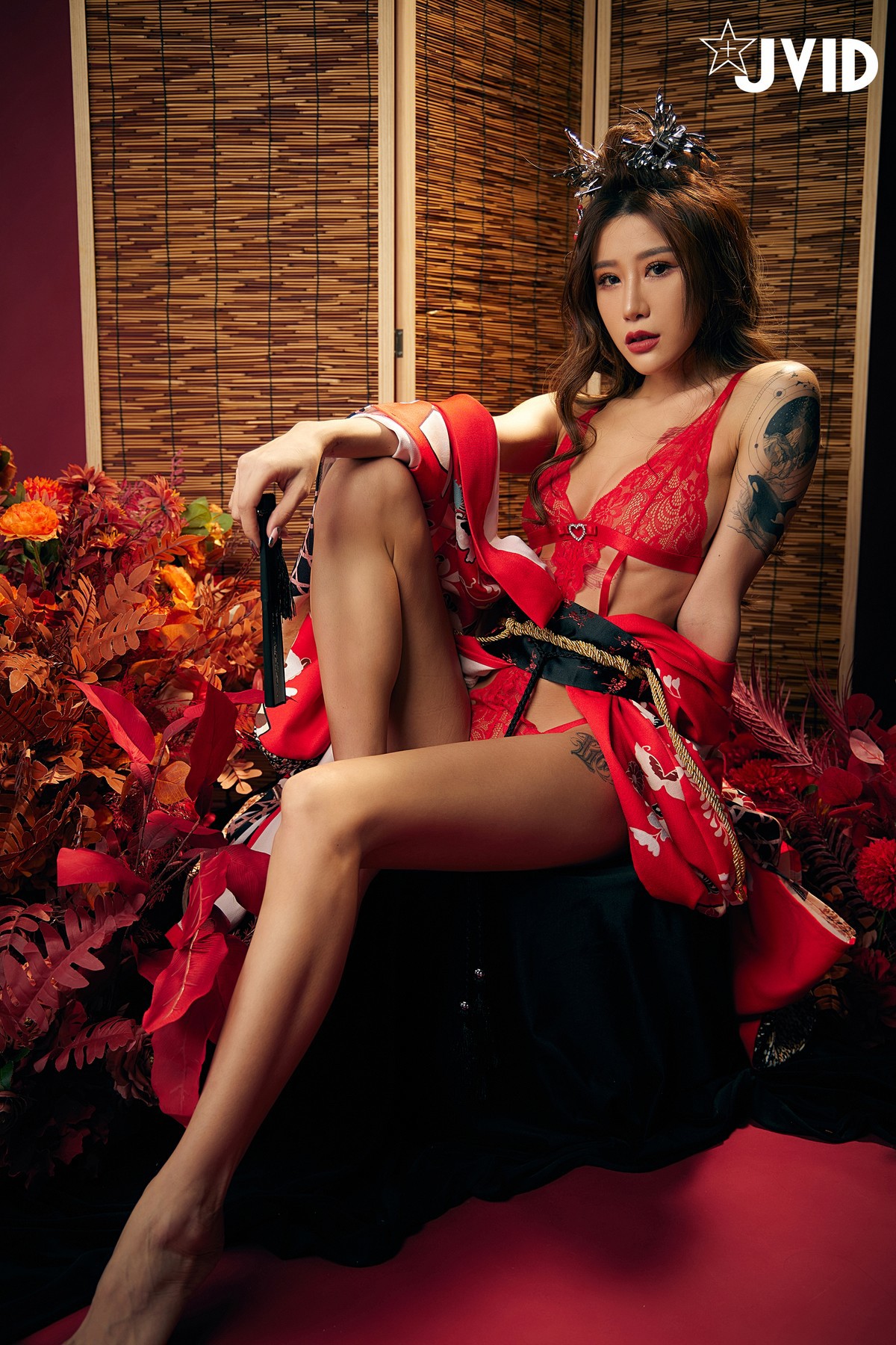JVID精品 聖上寵幸首選～傾國傾城囍媚娘 婀娜多姿 酥胸外露 Set.01 32
