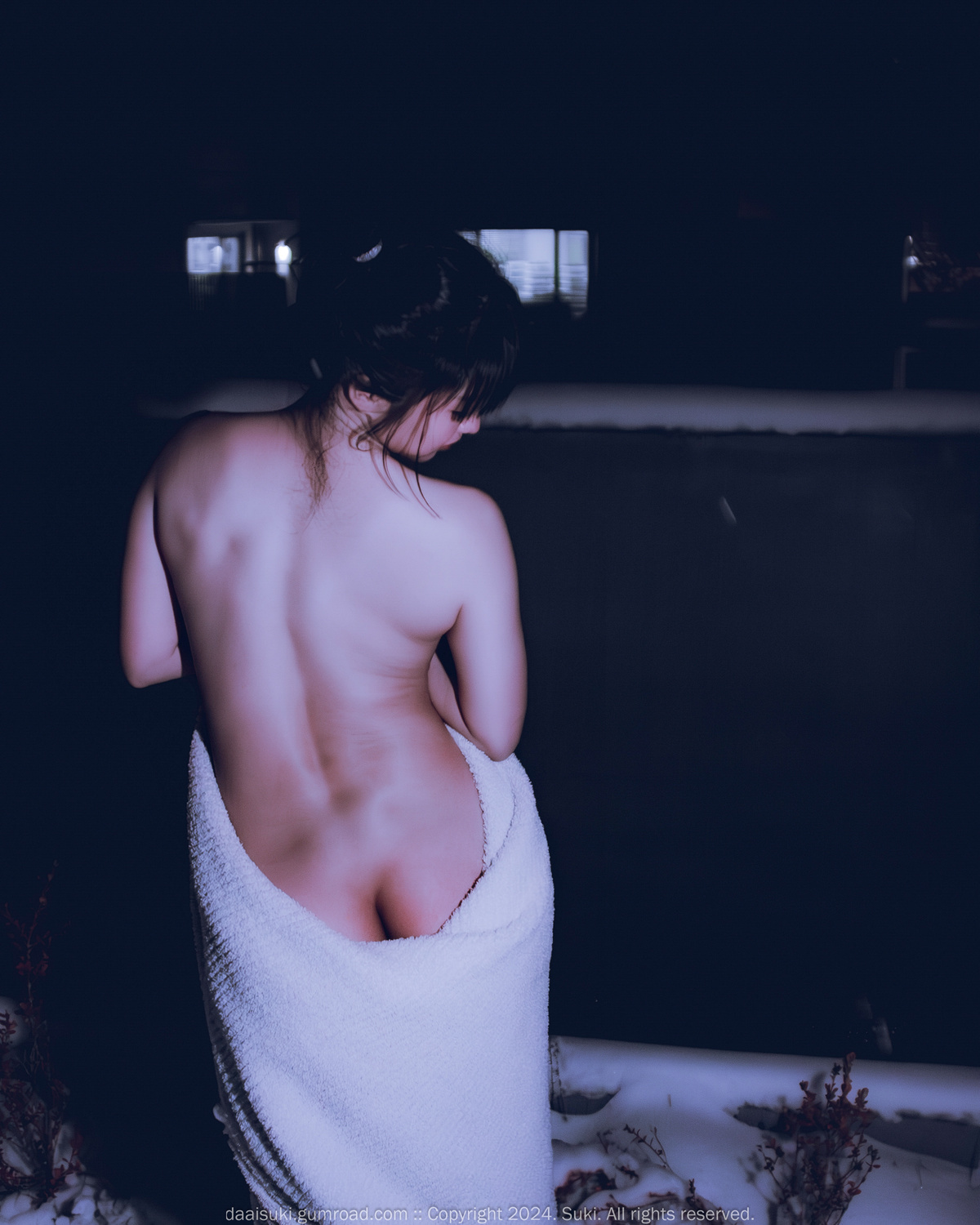 Suki 숙희, Photobook “Snowy Night” Set.01 13