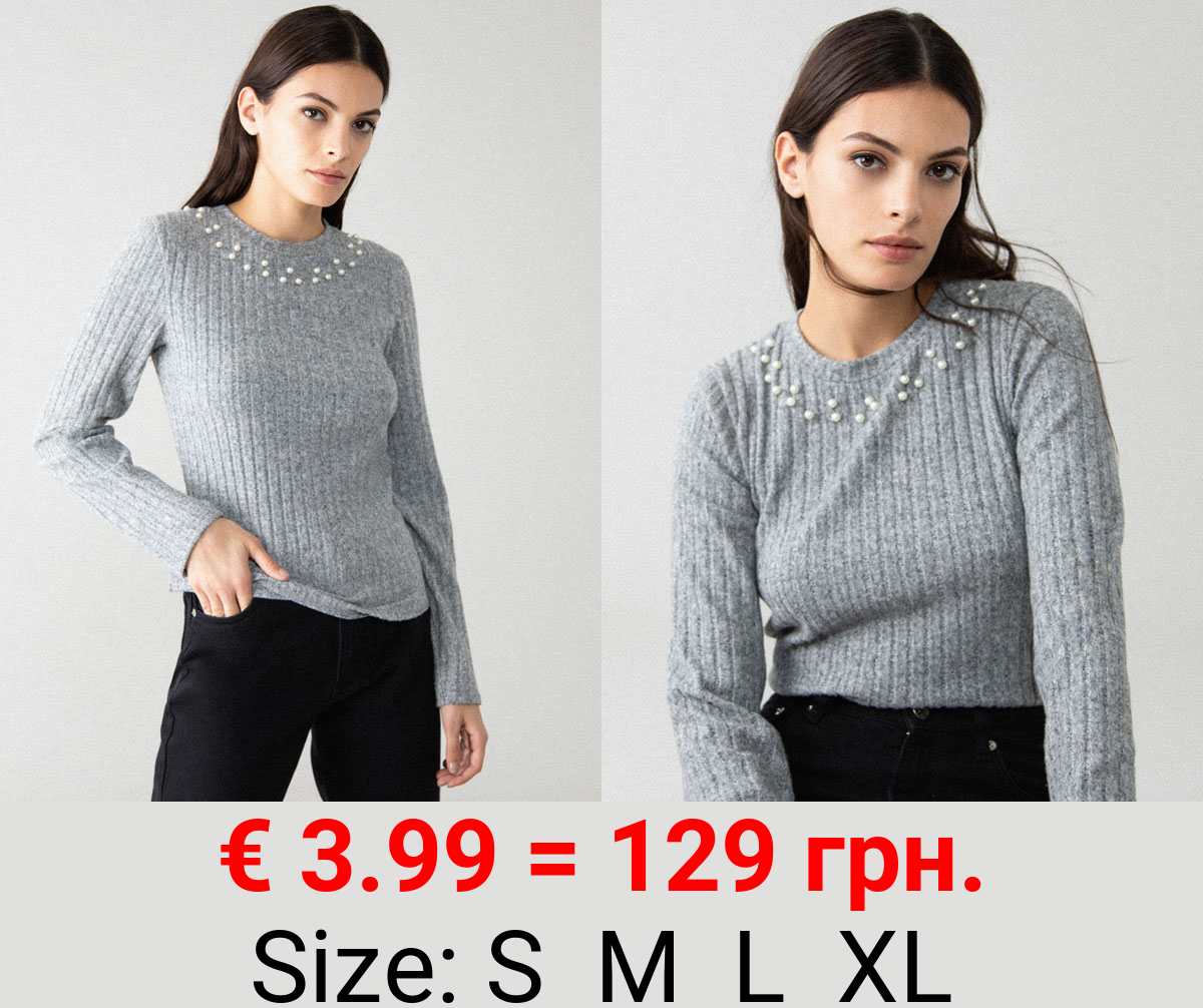 Ribbed sweater with faux pearl beads