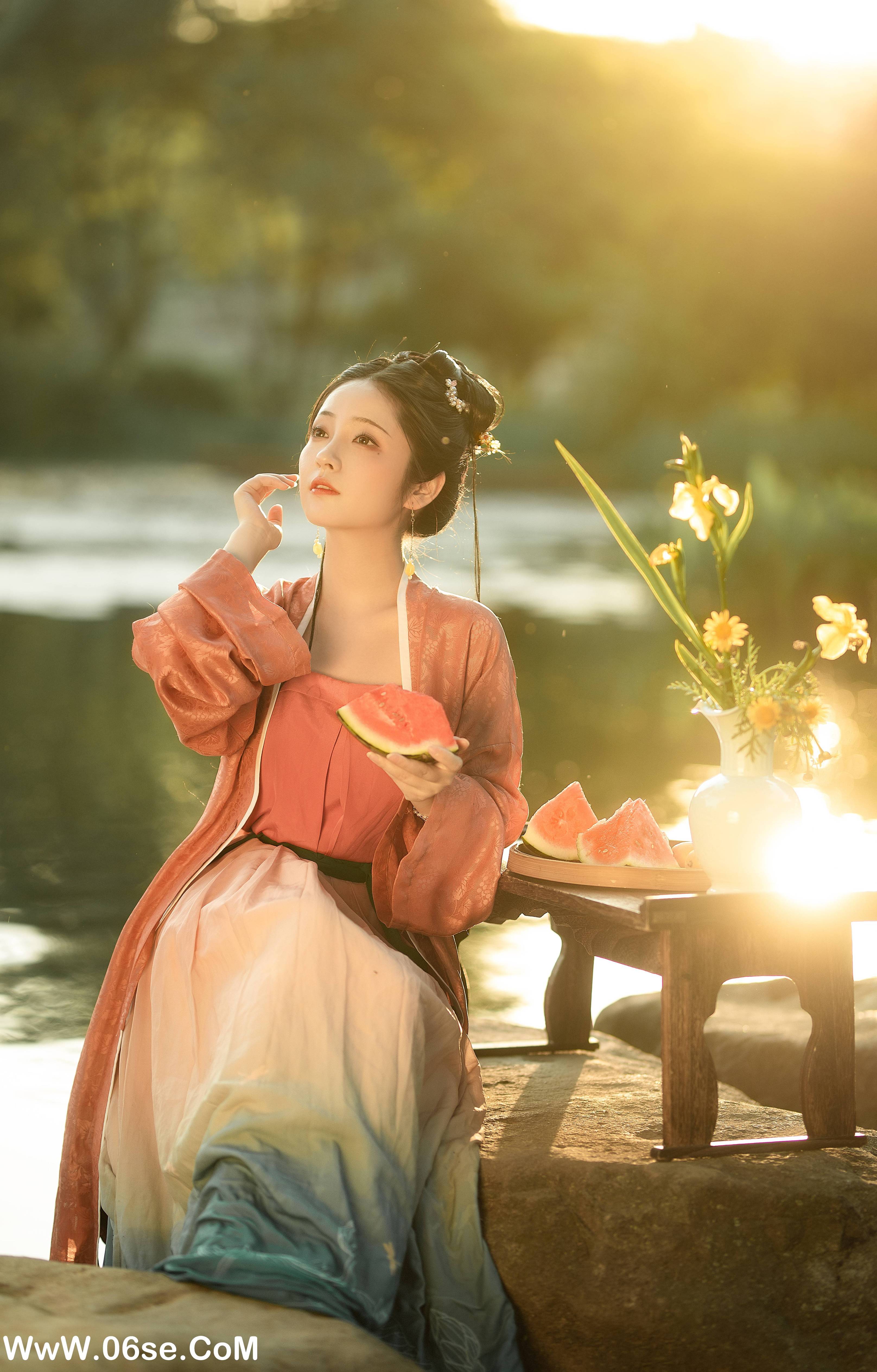 图片[7]-[YITUYU艺图语]2022.06.24 凉夏 小温暖想要个大太阳[23P-383.2M]-六色网