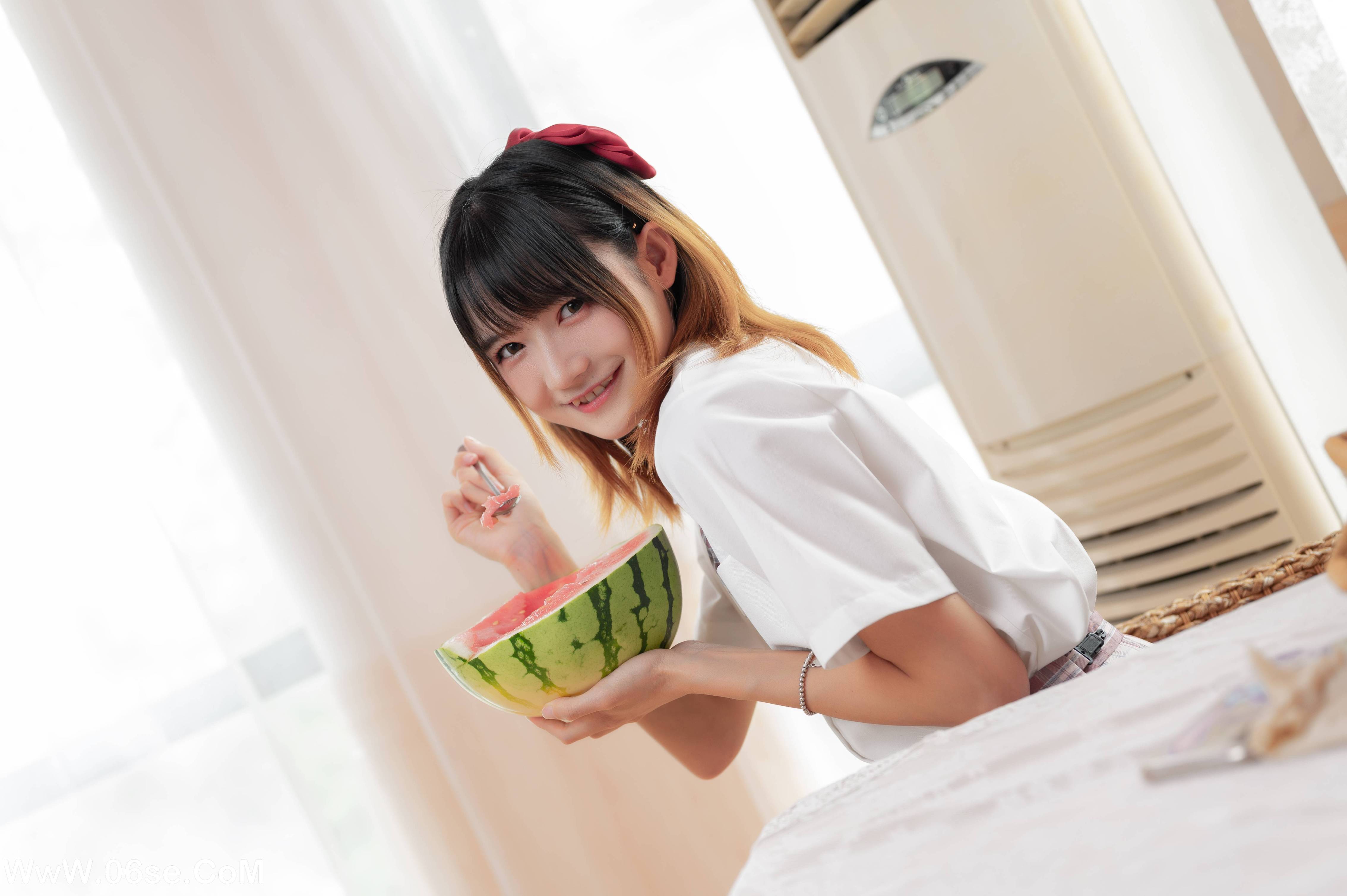 图片[8]-[YITUYU艺图语]2022.05.18 少女心事 兔子Zzz不吃胡萝卜[32P-243.1 MB]-六色网