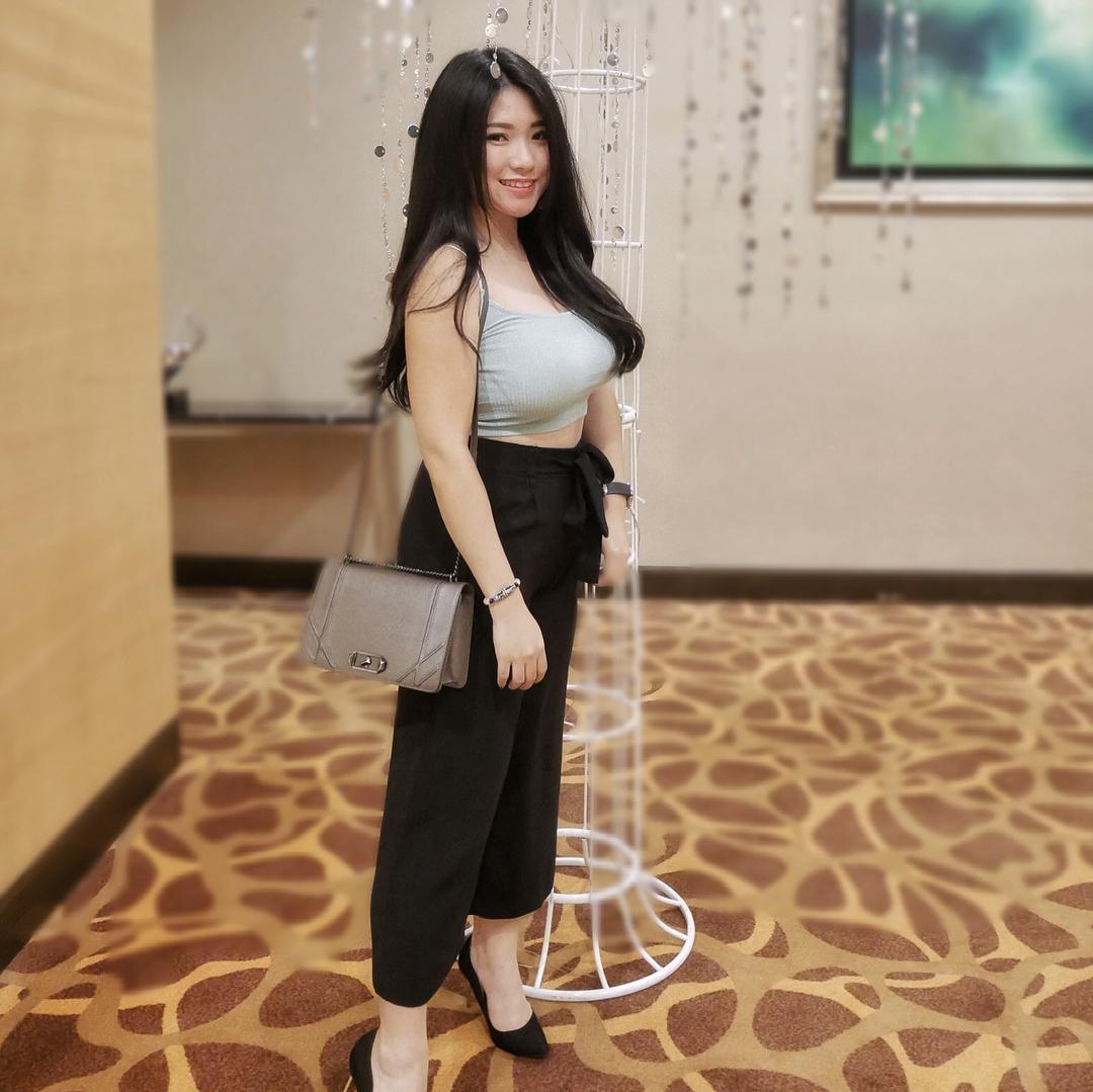 [Image: 45da88efea3474ec6f25d.jpg]