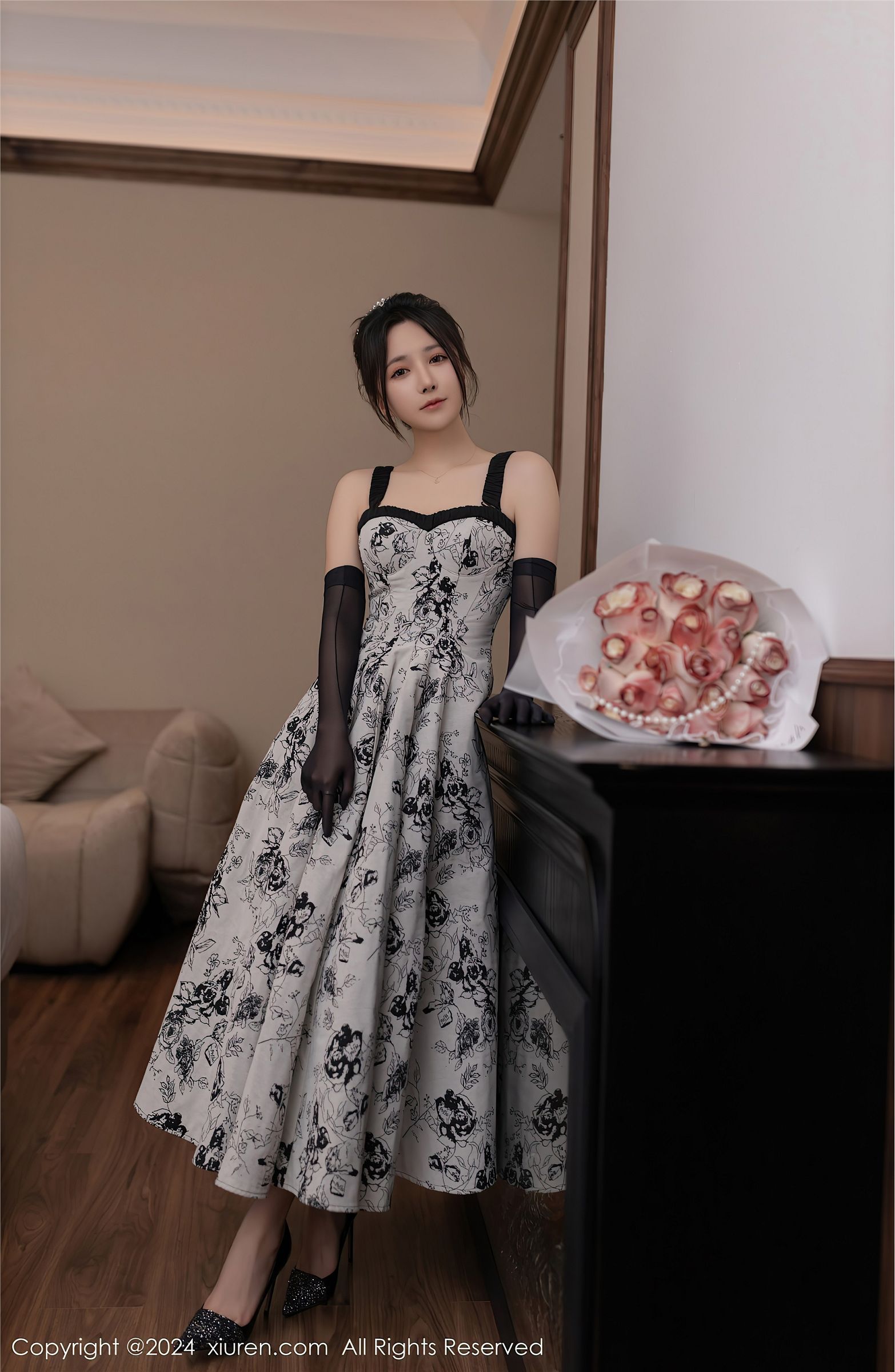 图片[4]-[XIUREN秀人网] 2024.02.19 NO.8109 鱼子酱Fish-六色网
