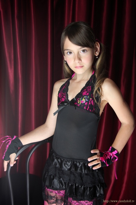 [Image: 45f045145de2f479c57f4.jpg]