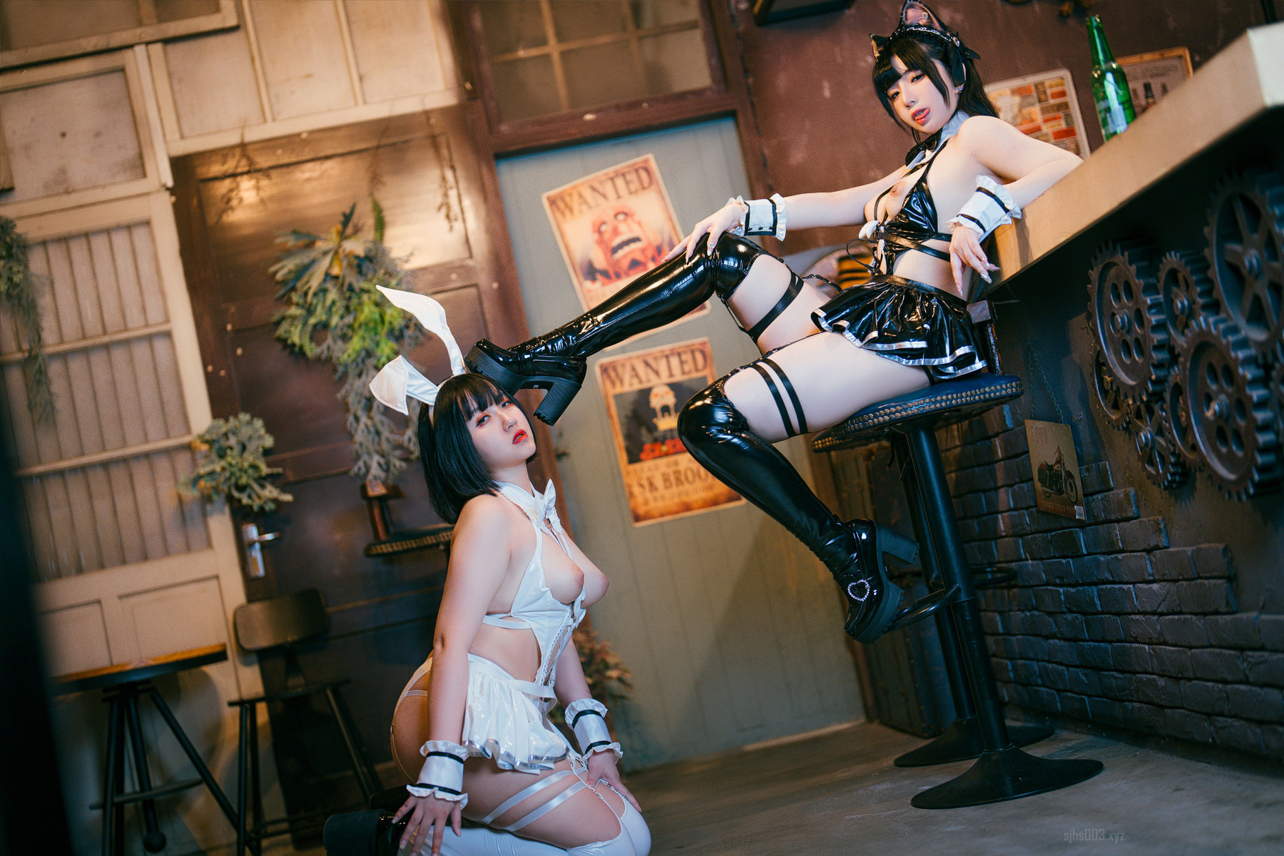 Cosplay 落落Raku Succubus Bar 38