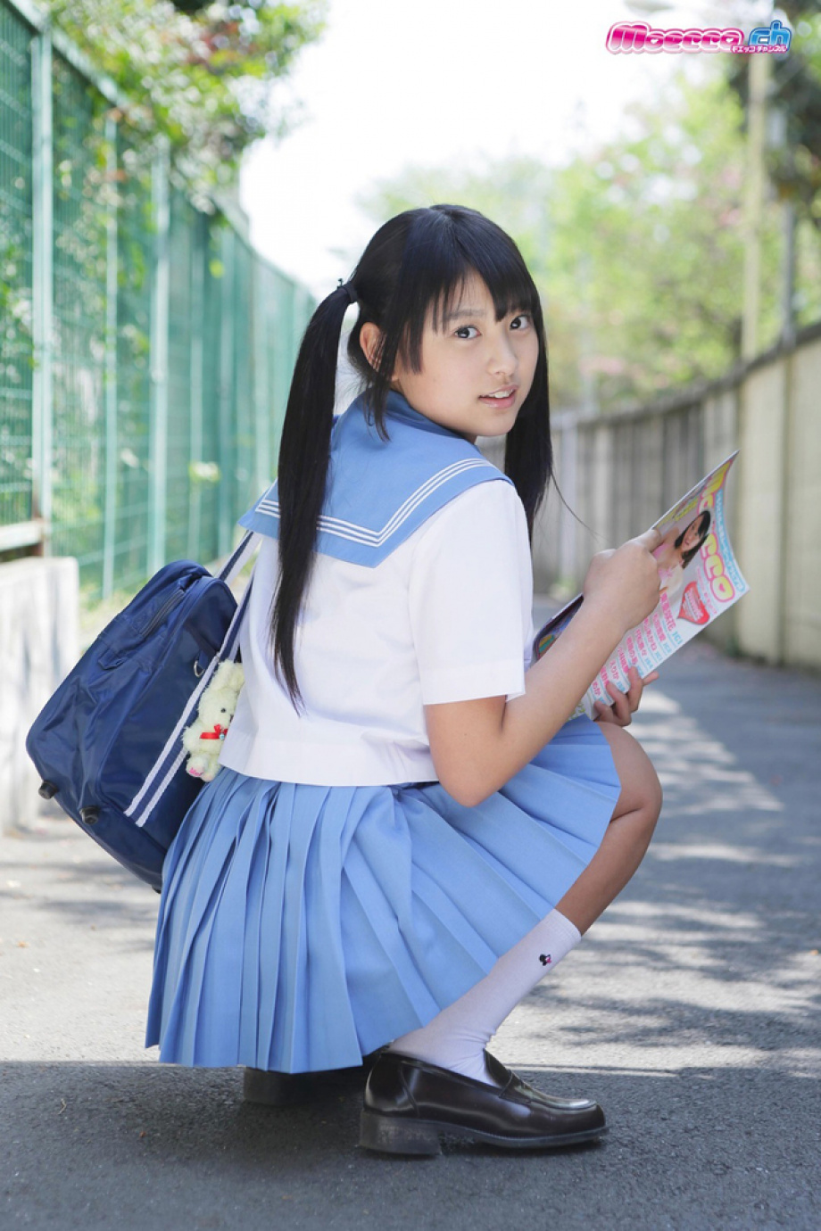 [Image: 467fb2fb91a01f587c010.jpg]