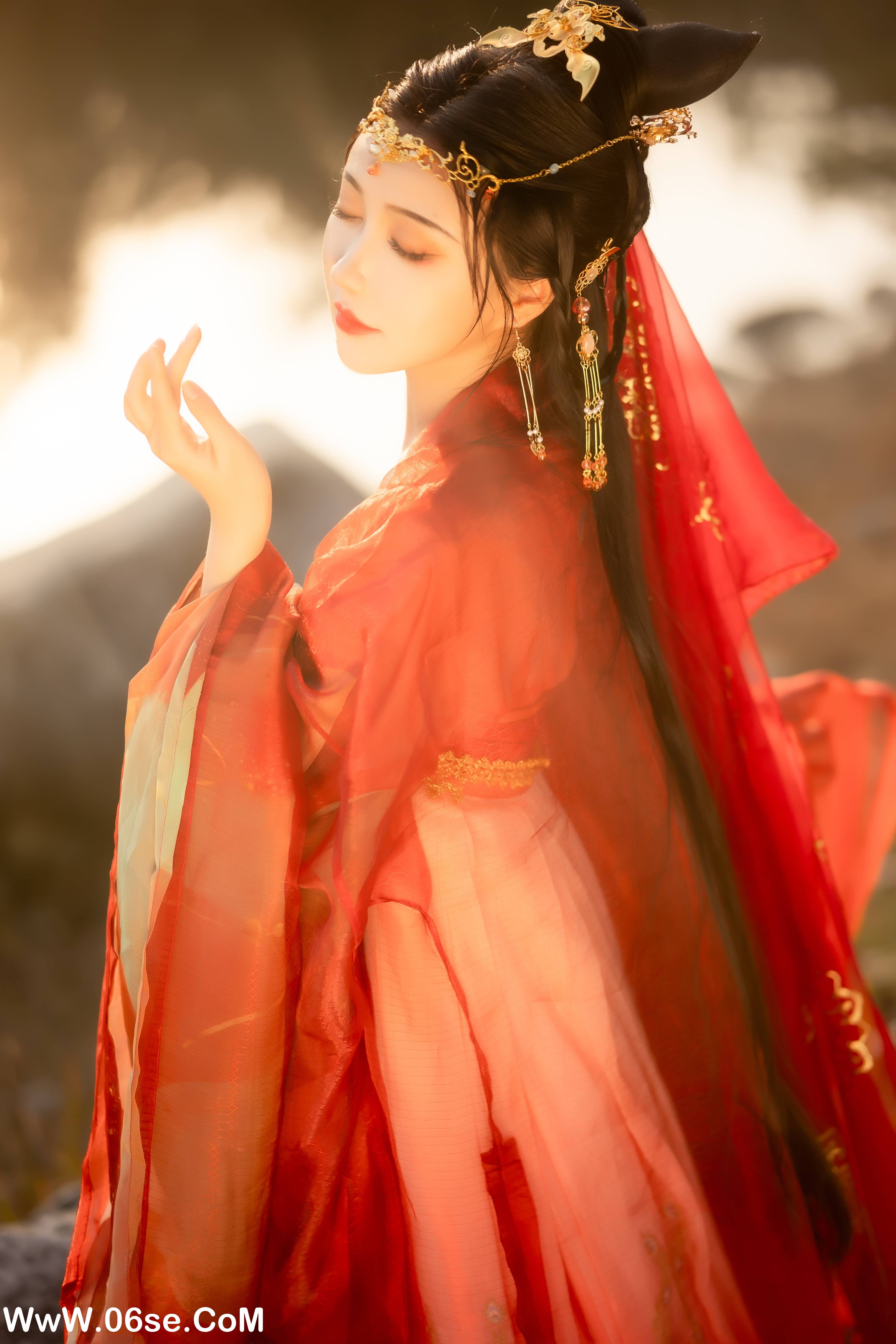图片[29]-[YITUYU艺图语]2022.11.03 枫霜尽 -绮罗生的小苏苏-[28+1P／240MB]-六色网