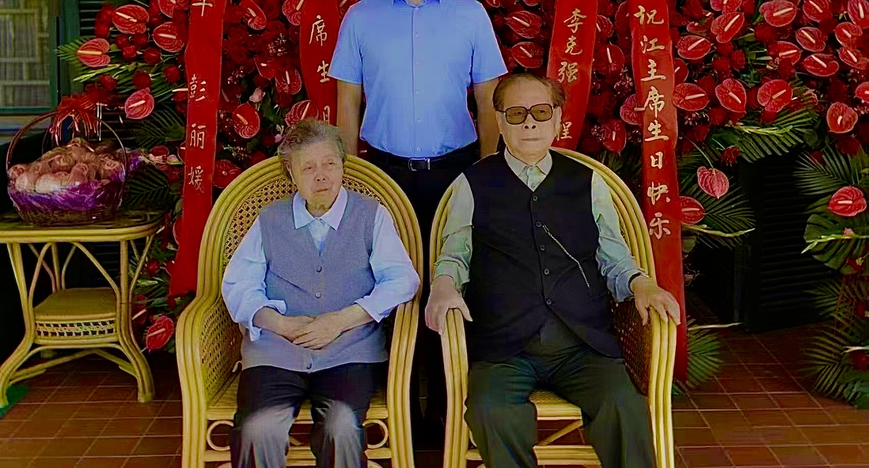 https://telegra.ph/file/470a89e757f1e36146cb2.jpg