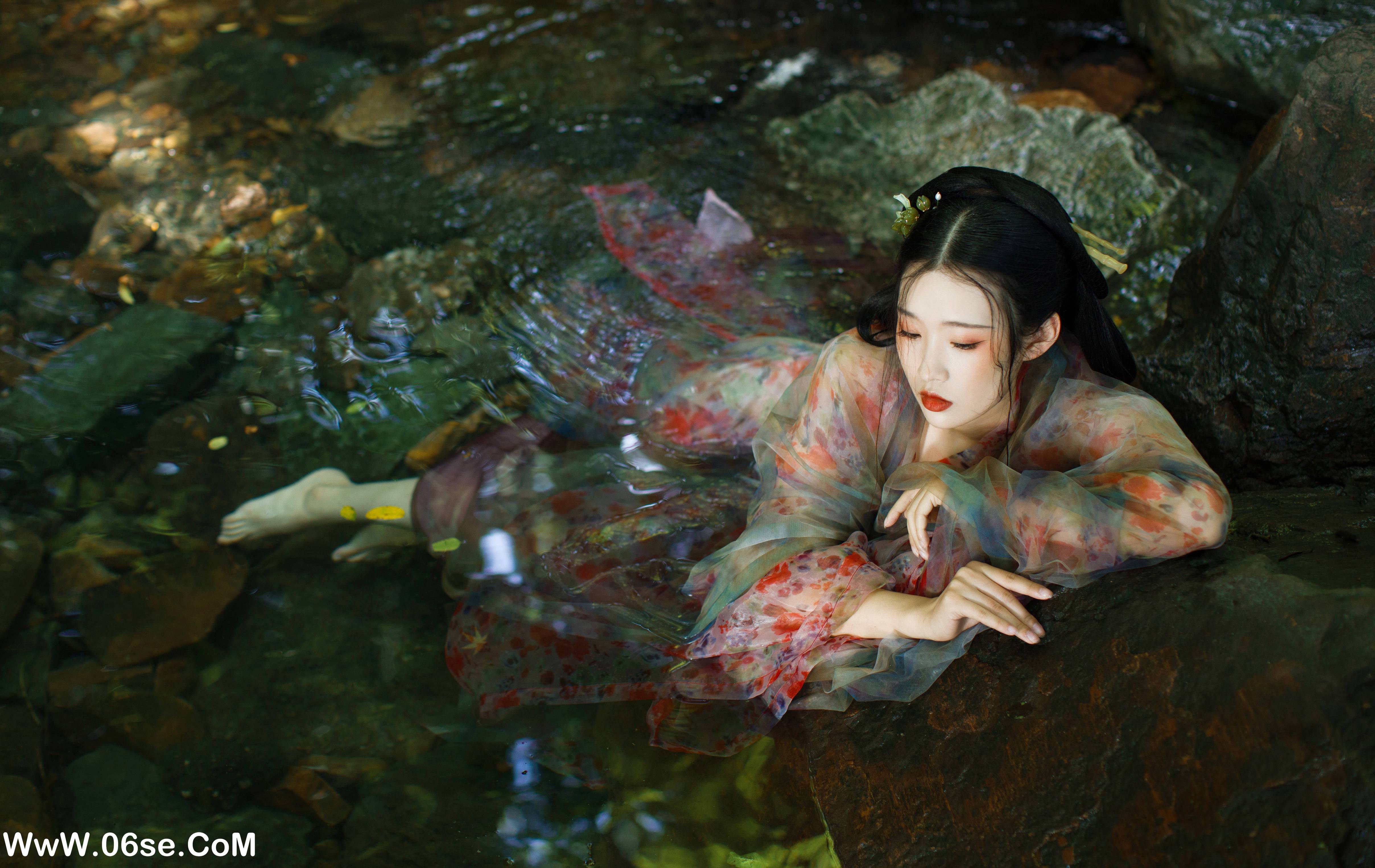 图片[4]-[YITUYU艺图语]2022.11.26 心微动 李李思[21+1P／306MB]-六色网