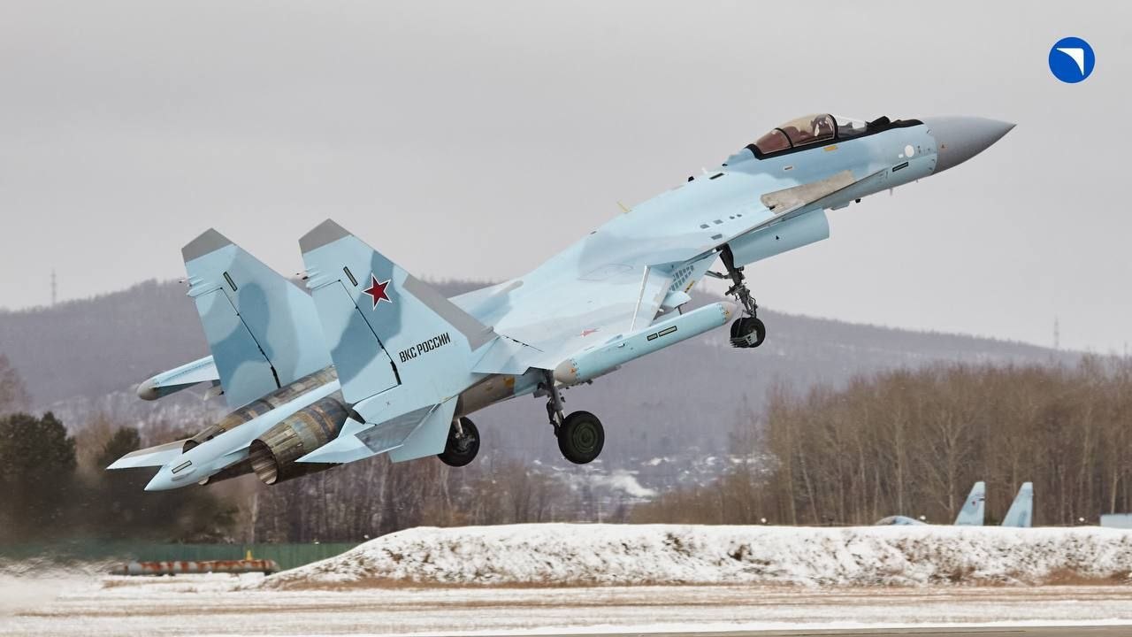 Минобороны РФ получило партию истребителей Су-35С, собранных в Хабаровском крае