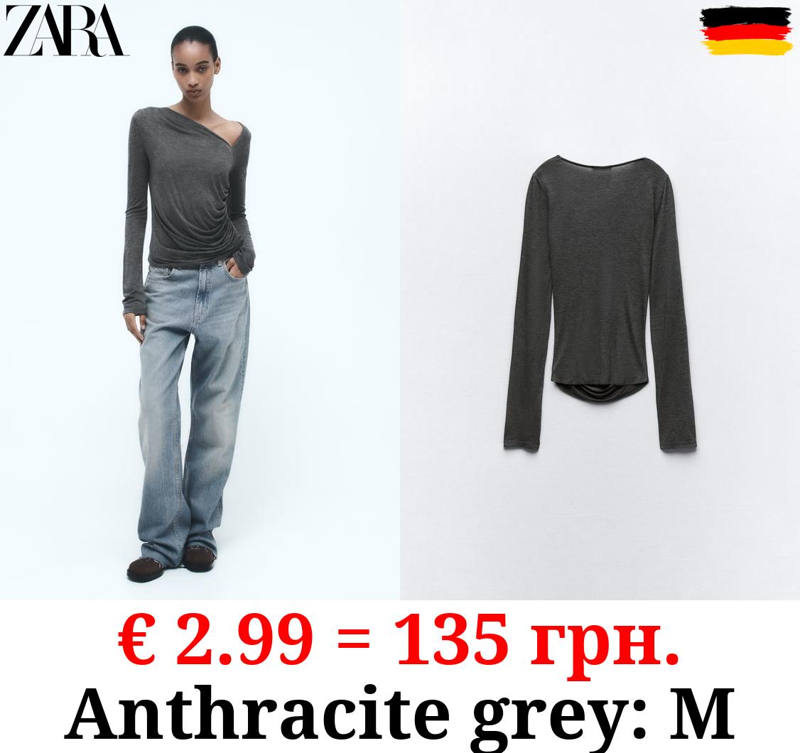 T-SHIRT WITH SIDE GATHERING