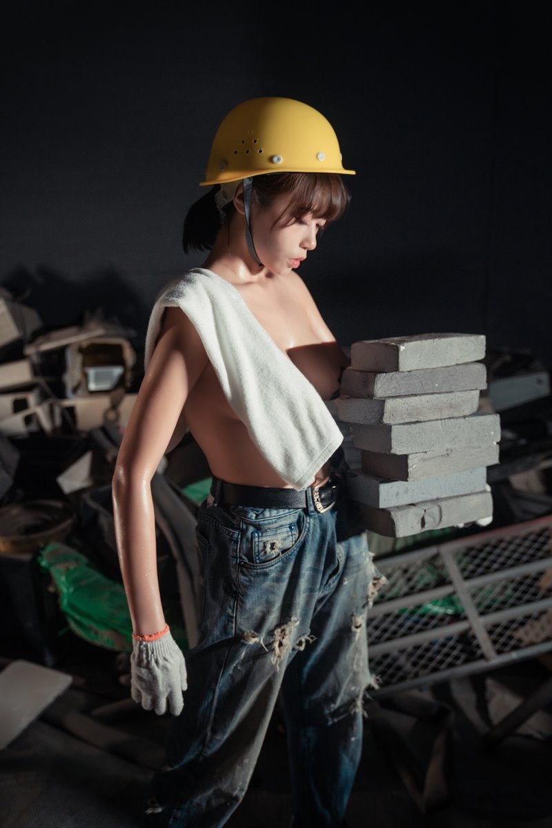 [Cos]奈汐酱 - 咱们工人有力量[35P] 14