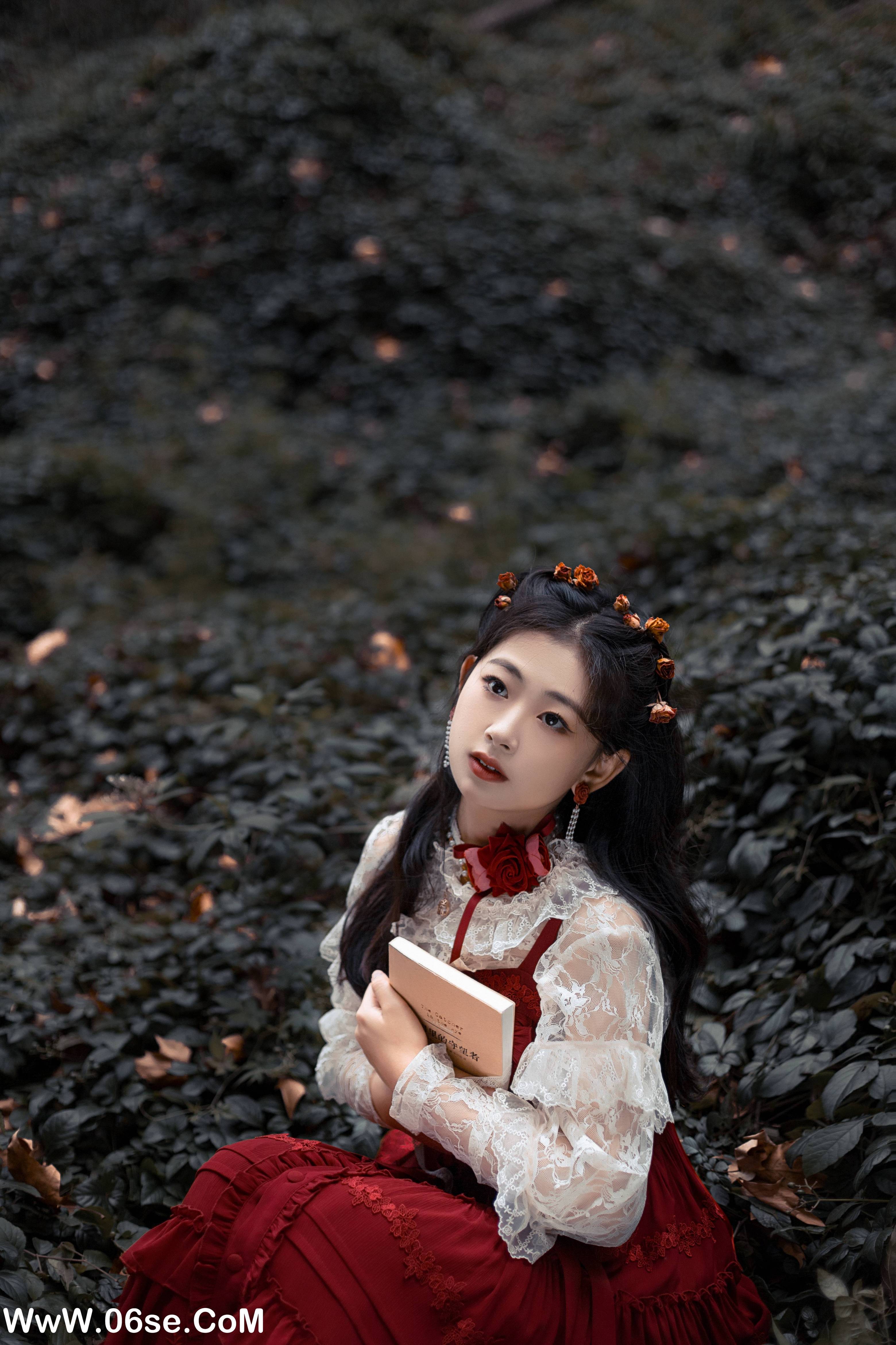 图片[16]-[YITUYU艺图语]2022.11.05 最后一朵玫瑰 ASOE[24+1P／404MB]-六色网