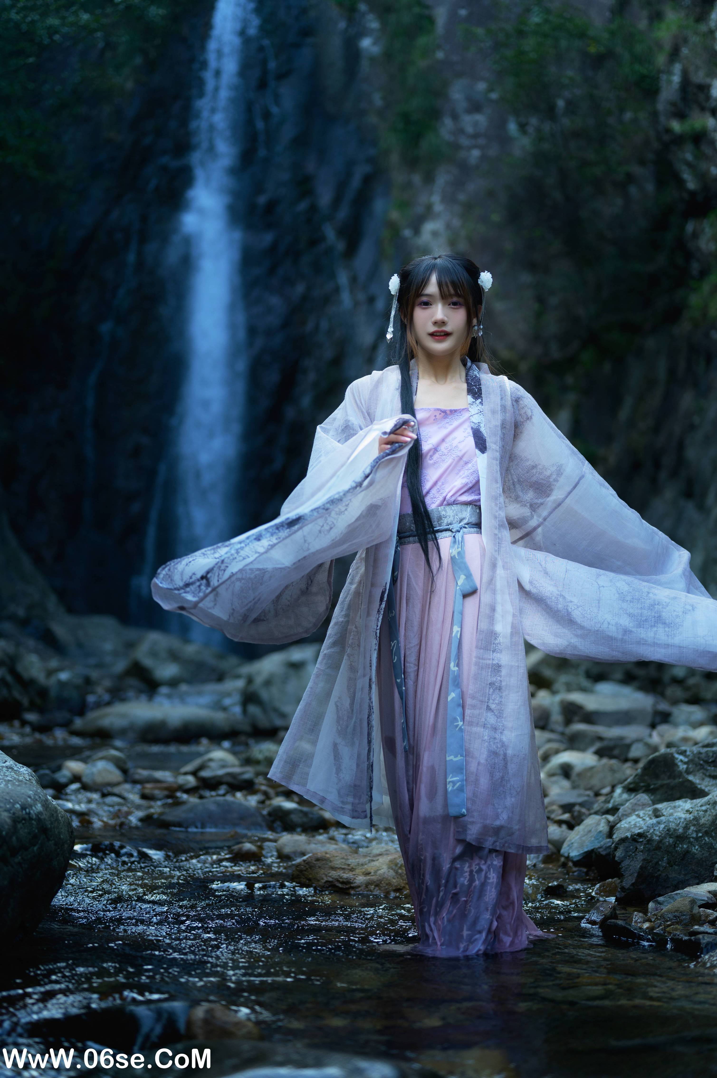 图片[7]-[YITUYU艺图语]2022.07.12 寻蝶梦 兔子Zzz不吃胡萝卜[35+1P／399MB]-六色网