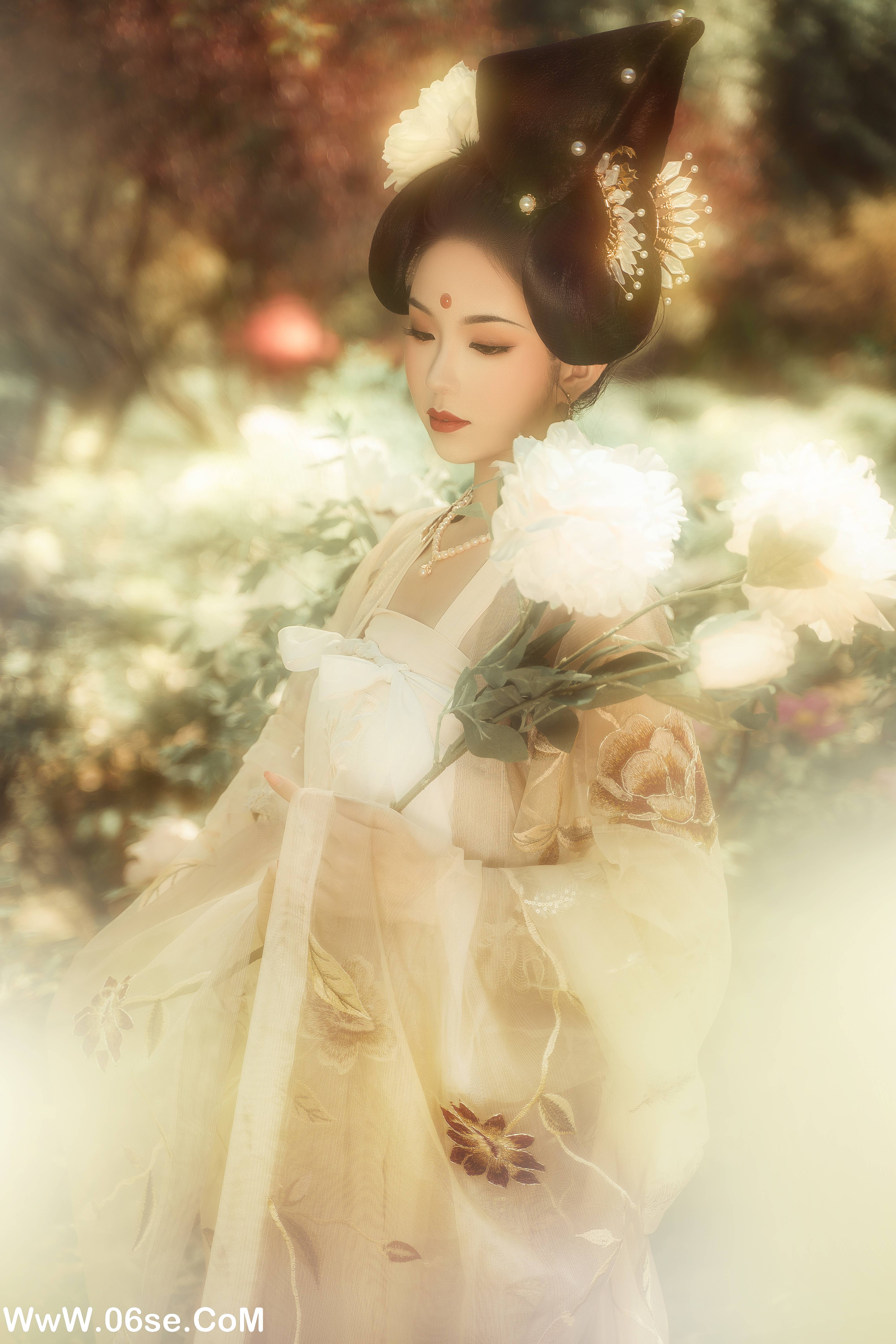 图片[27]-[YITUYU艺图语]2022.09.20 花想容 笔墨瞎伺候[34+1P／270MB]-六色网