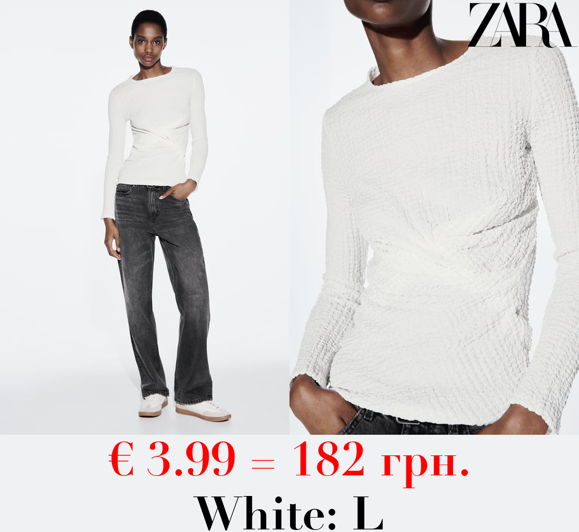 TEXTURED TOP WITH GATHERED DETAIL