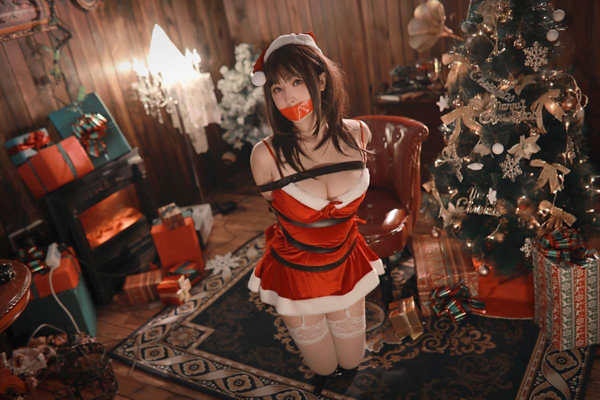 [Cos]小容仔咕咕咕 - 圣诞礼物[49P] 29