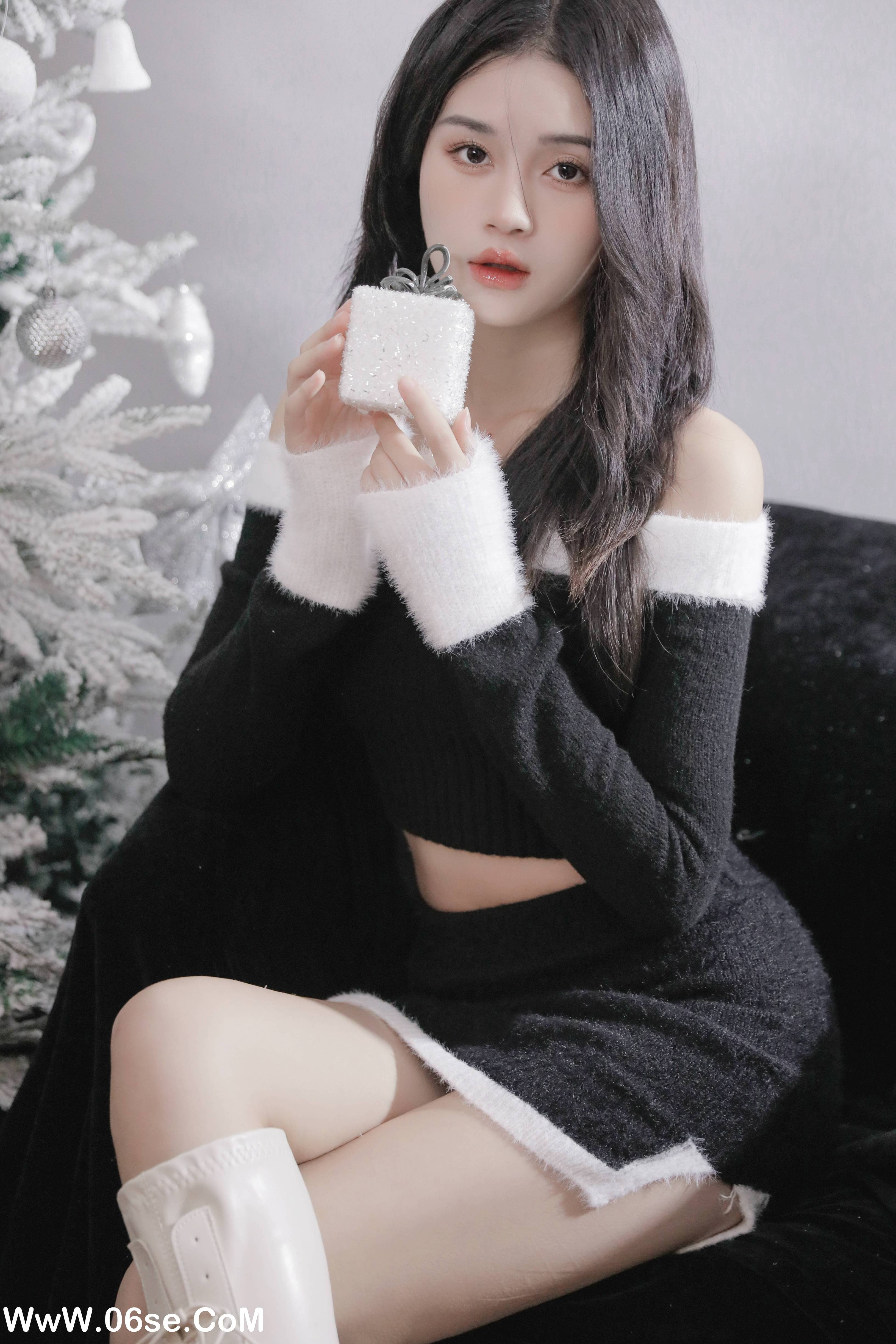 图片[3]-[YITUYU艺图语]2022.12.11 圣诞少女 馨瑶XINYAO[24+1P／301MB]-六色网