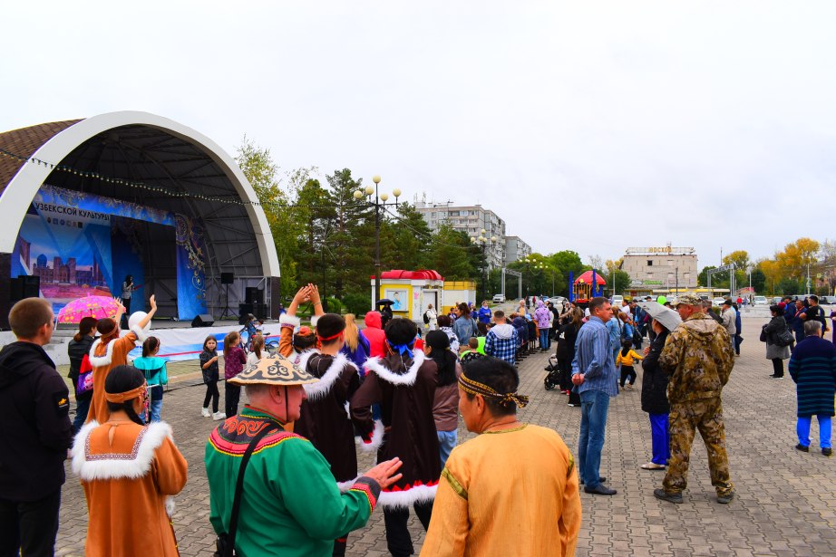 Секреты приготовления настоящего плова раскрыли участникам Дня узбекской культуры в Хабаровске