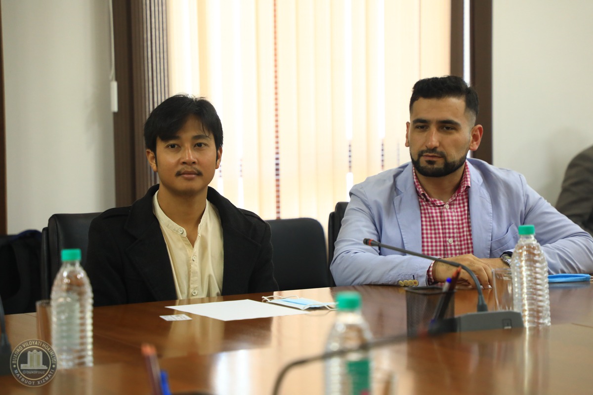 Бухорода электромобиль сотиш шахобчаси очилади