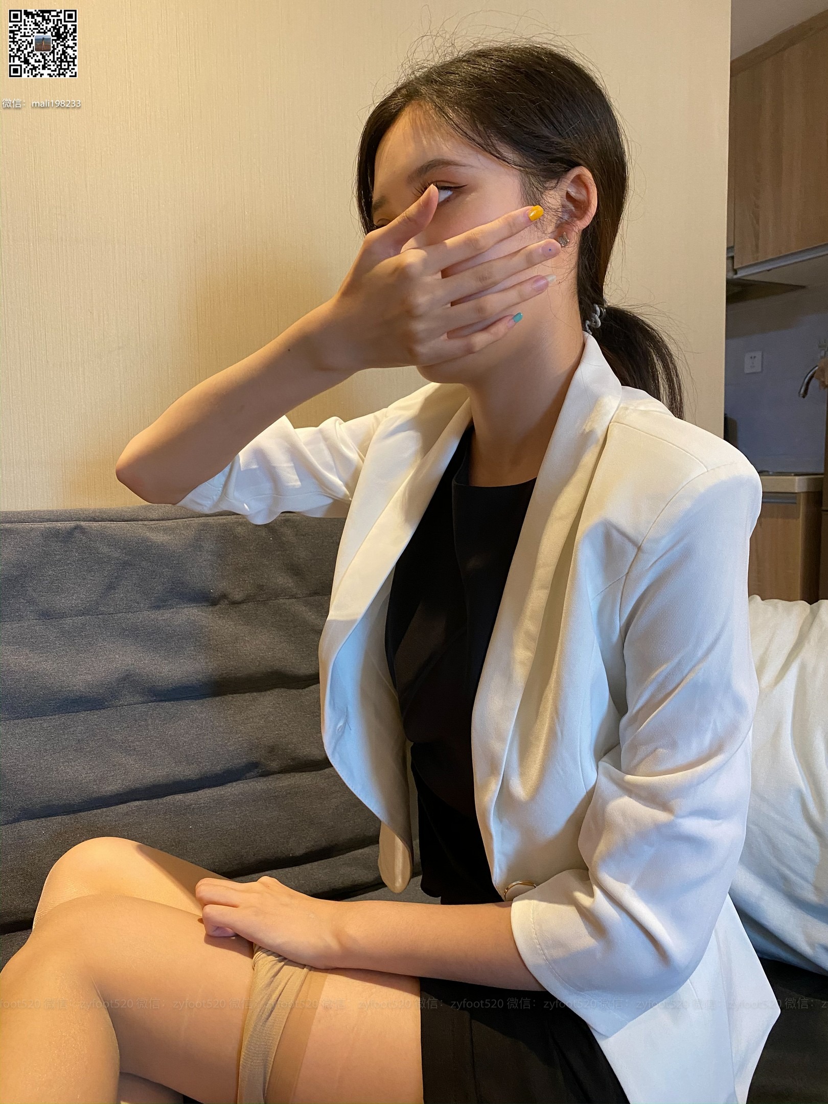ISS系列 - 欣欣 白西装 69